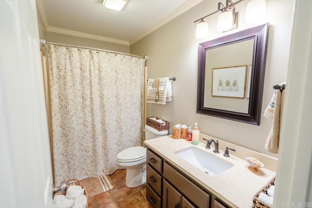 114 Edgemere Loop  Fairfield Bay, AR