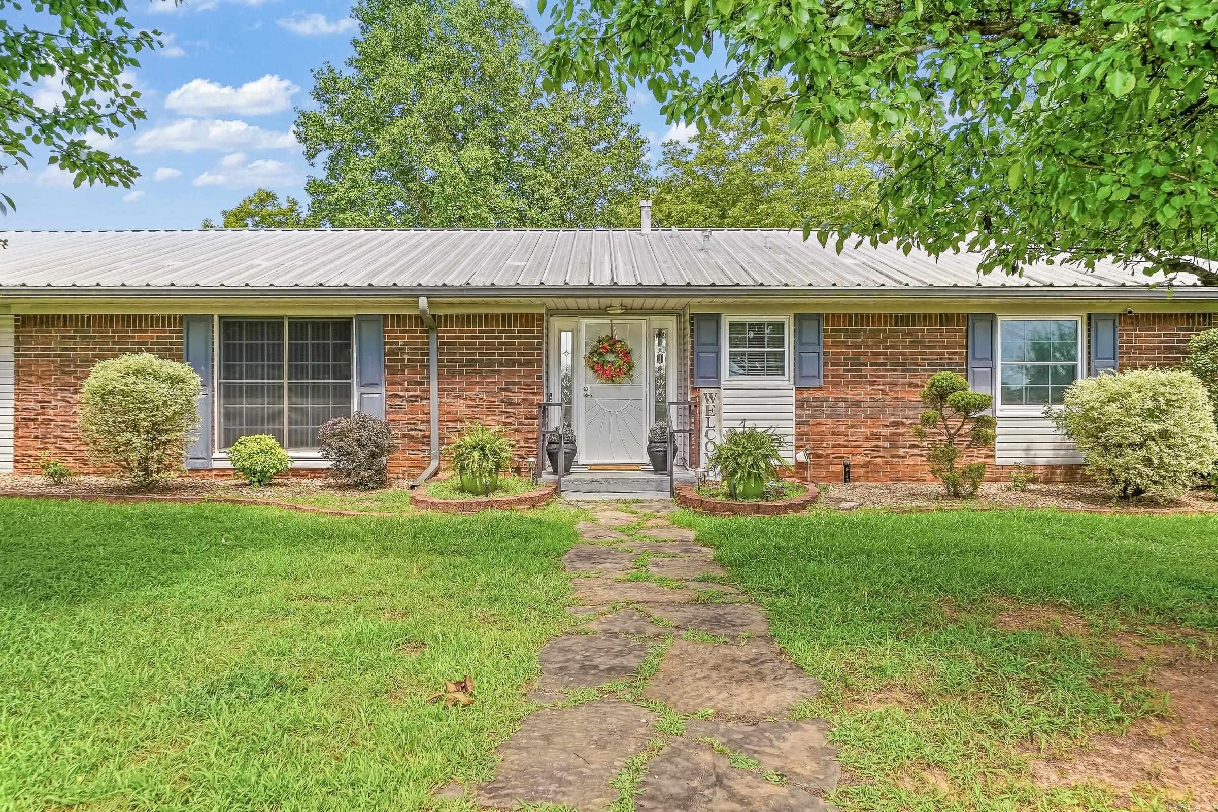 204 Isbell  Horatio, AR
