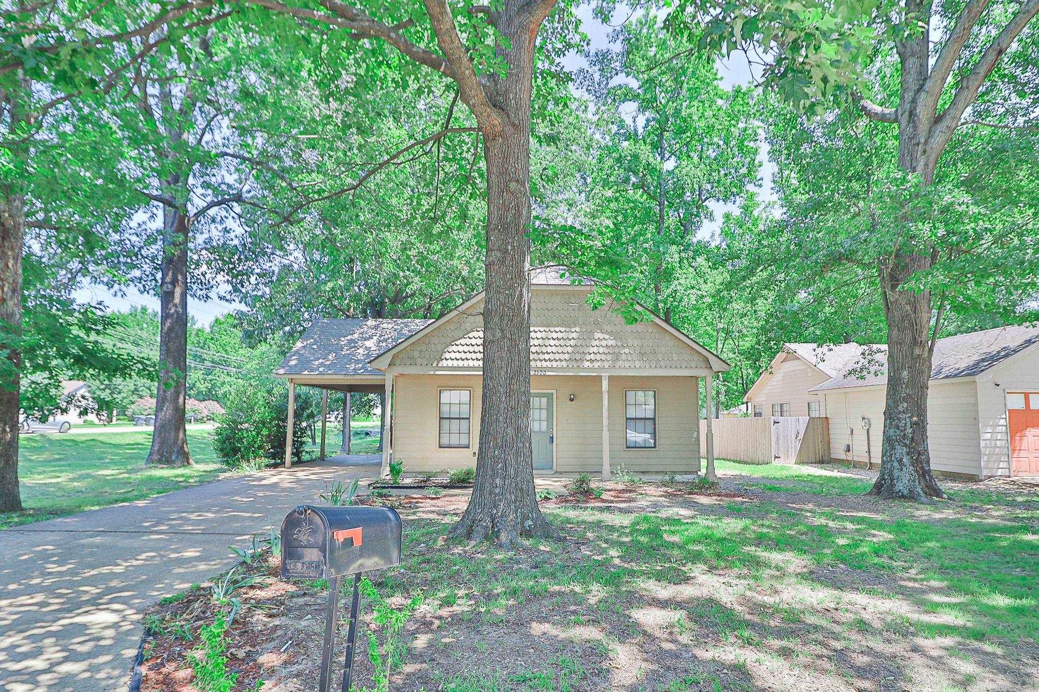 2300 Biltmore  Jonesboro, AR