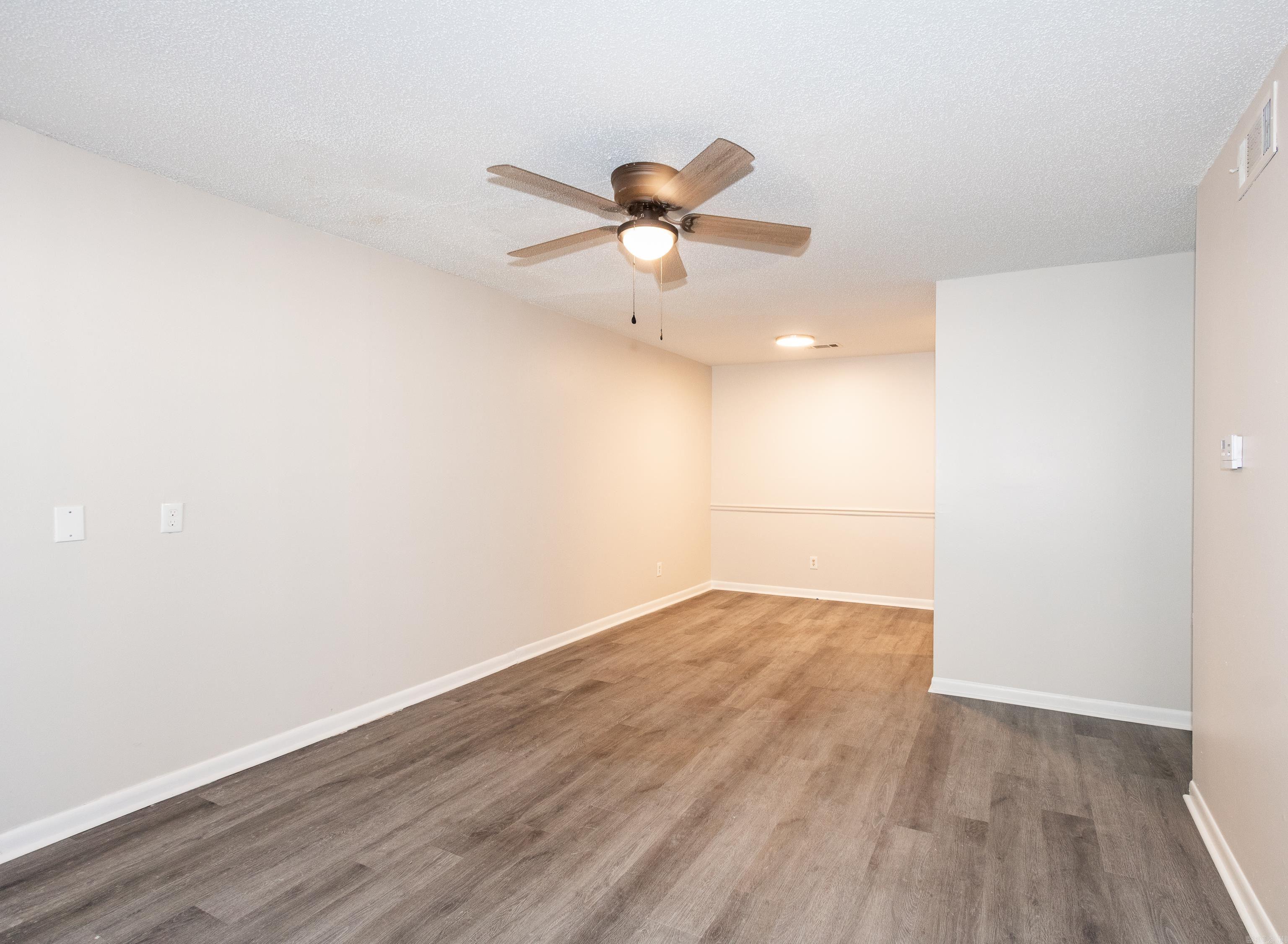 1100 Brookside Woodland Peak Apartments Little Rock, AR