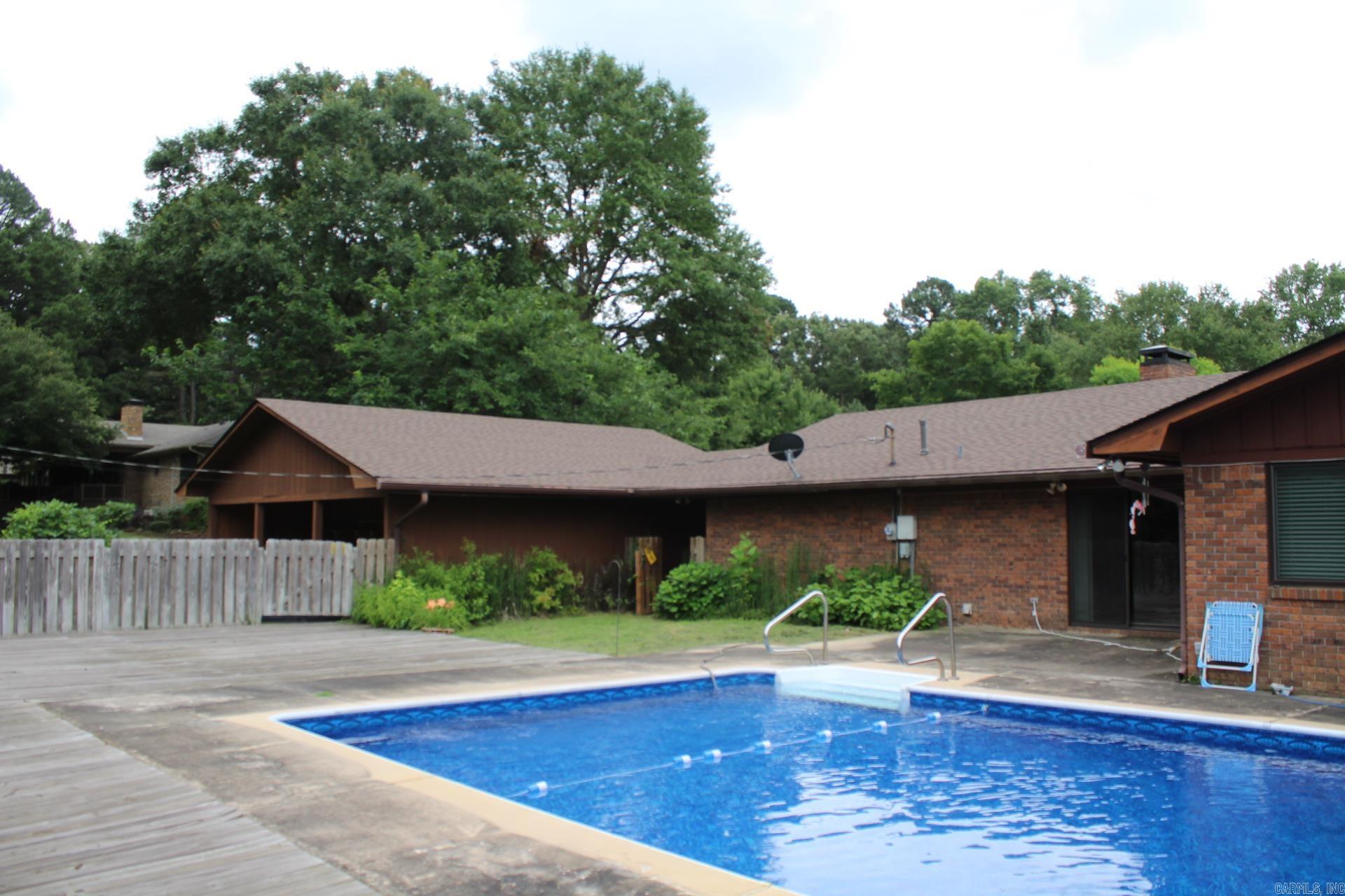 1407 Wildwood  Nashville, AR
