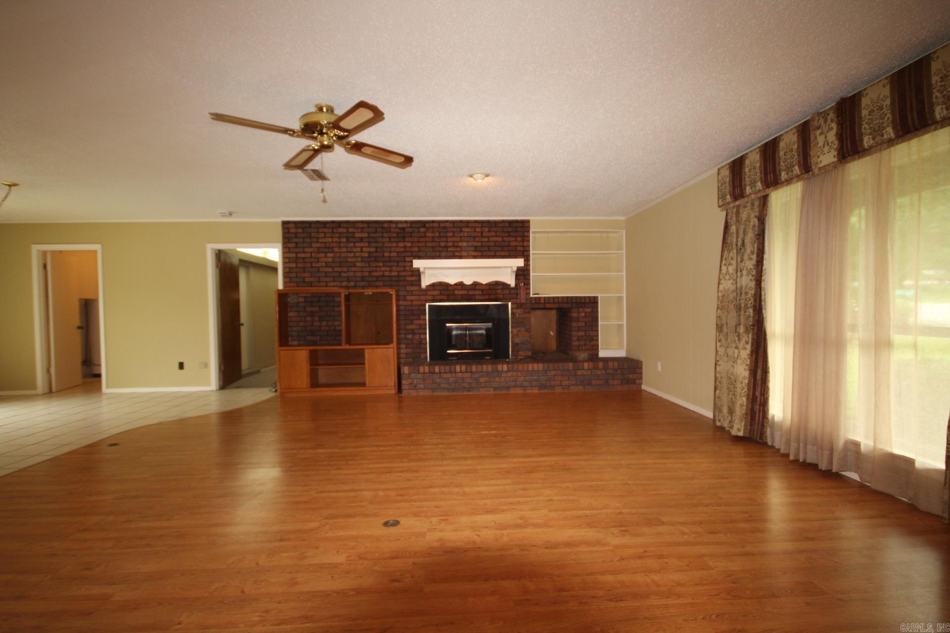 1407 Wildwood  Nashville, AR