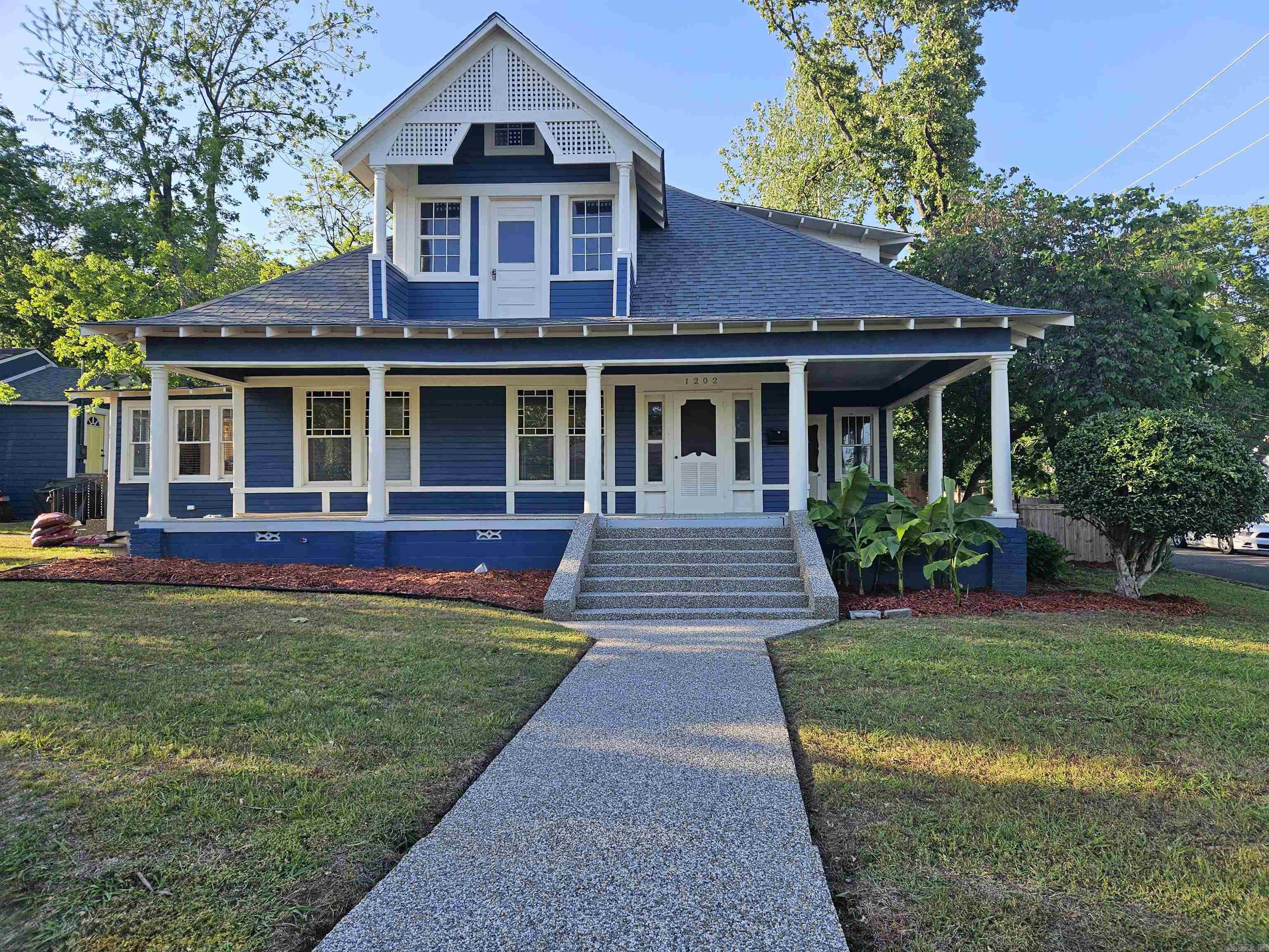 1202 Hobson  Hot Springs, AR