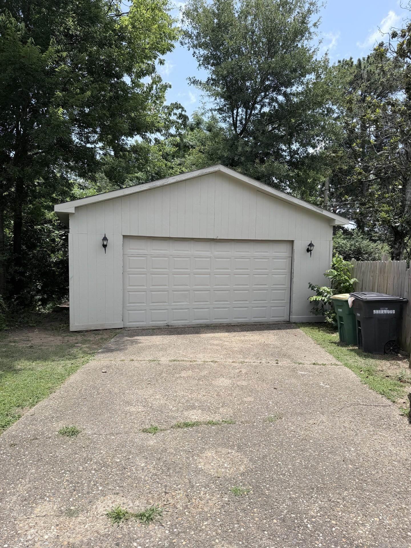 1606 Lariat  Sherwood, AR