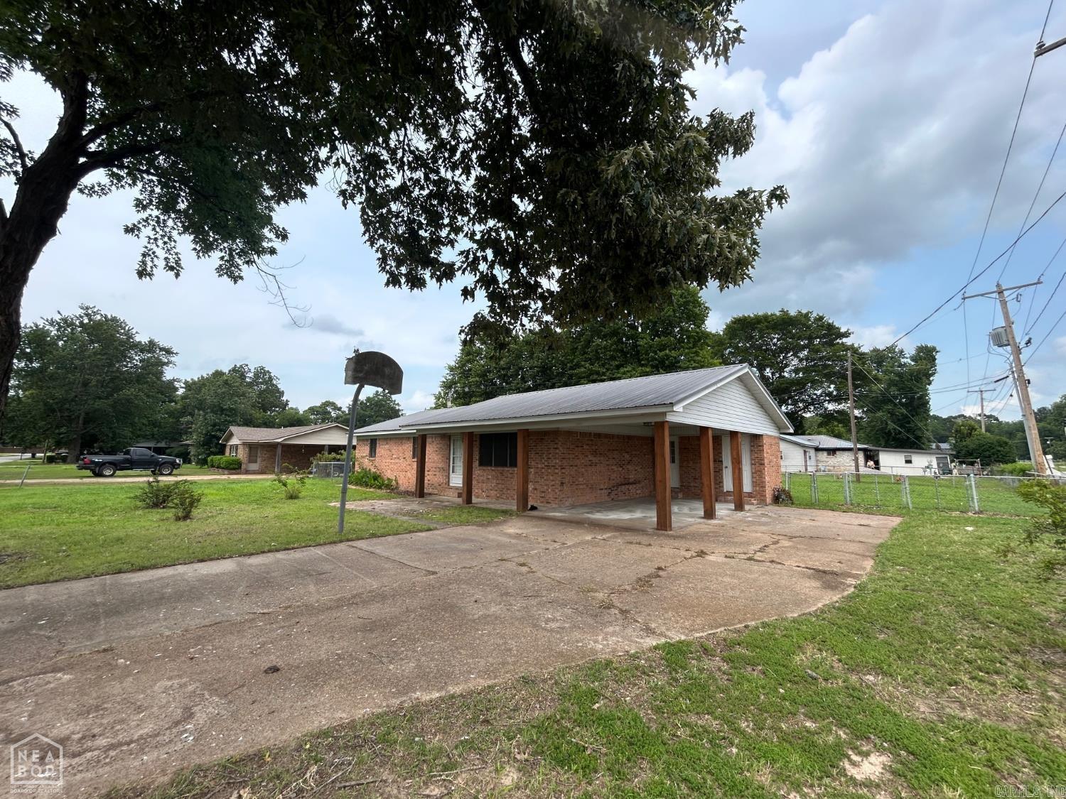 100 Susanne  Tuckerman, AR