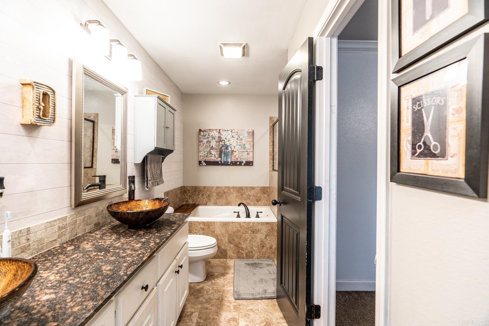 22 Mulberry  Ward, AR