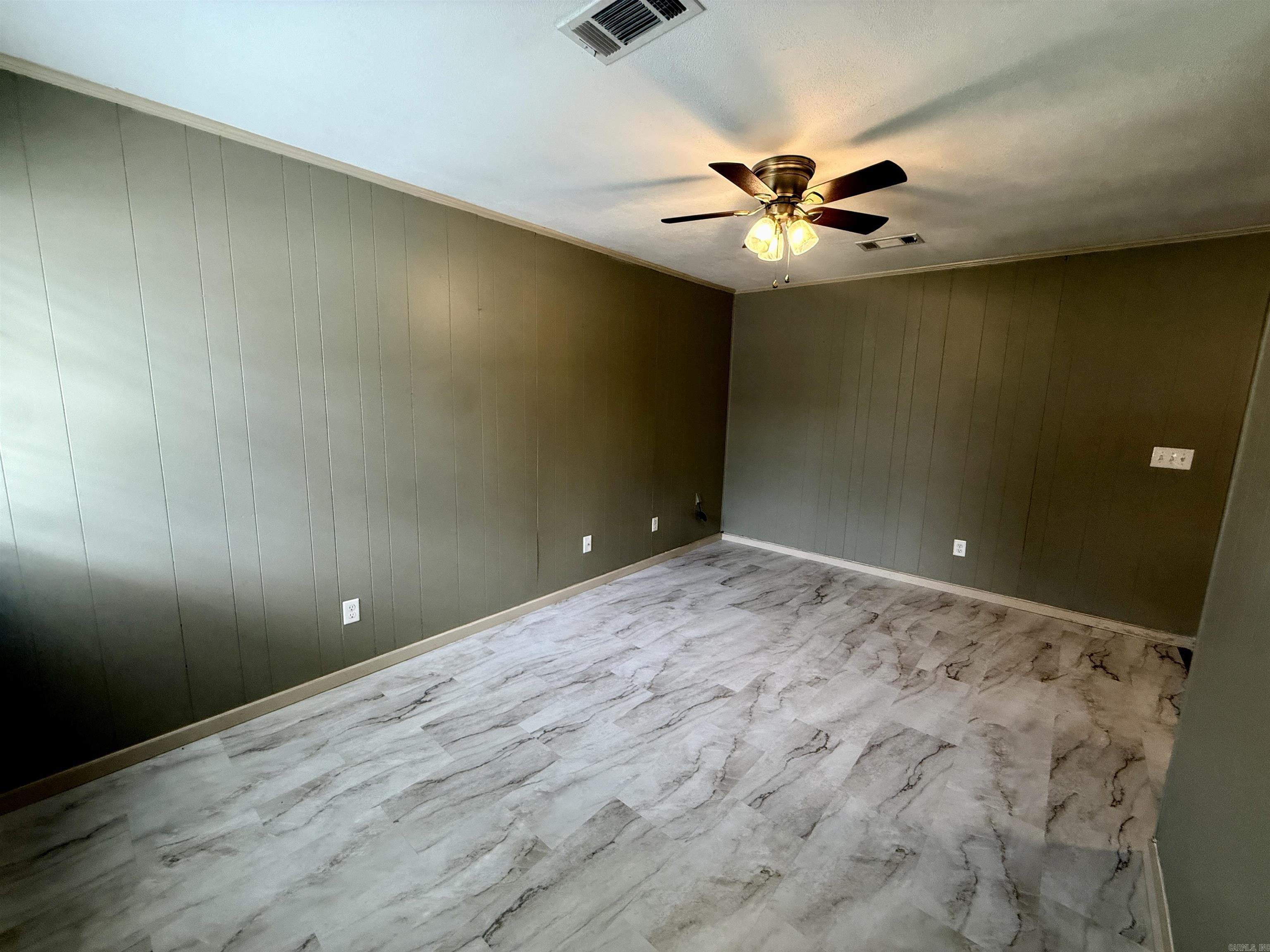 438 Helen St  Conway, AR
