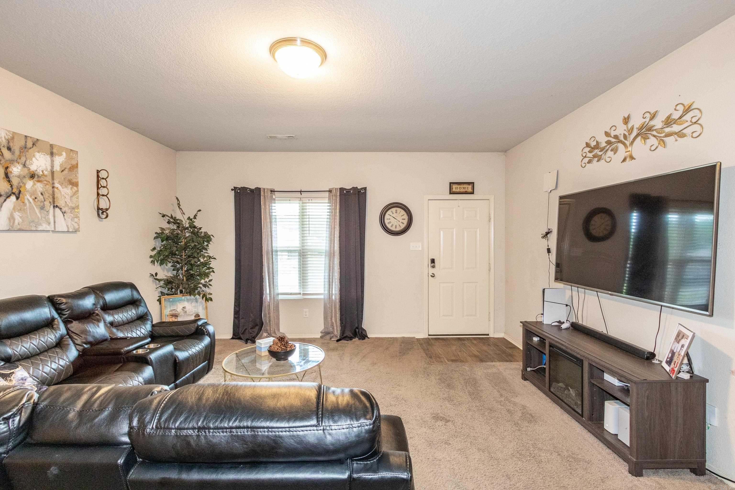 6081 Saddle Hill  Shannon Hills, AR