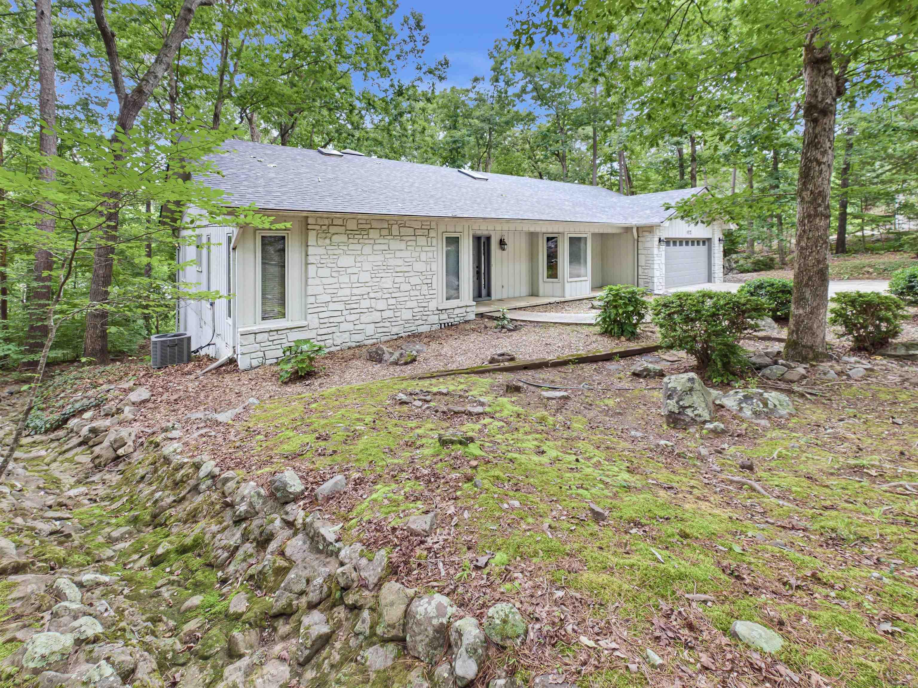 6 Castellon  Hot Springs Village, AR