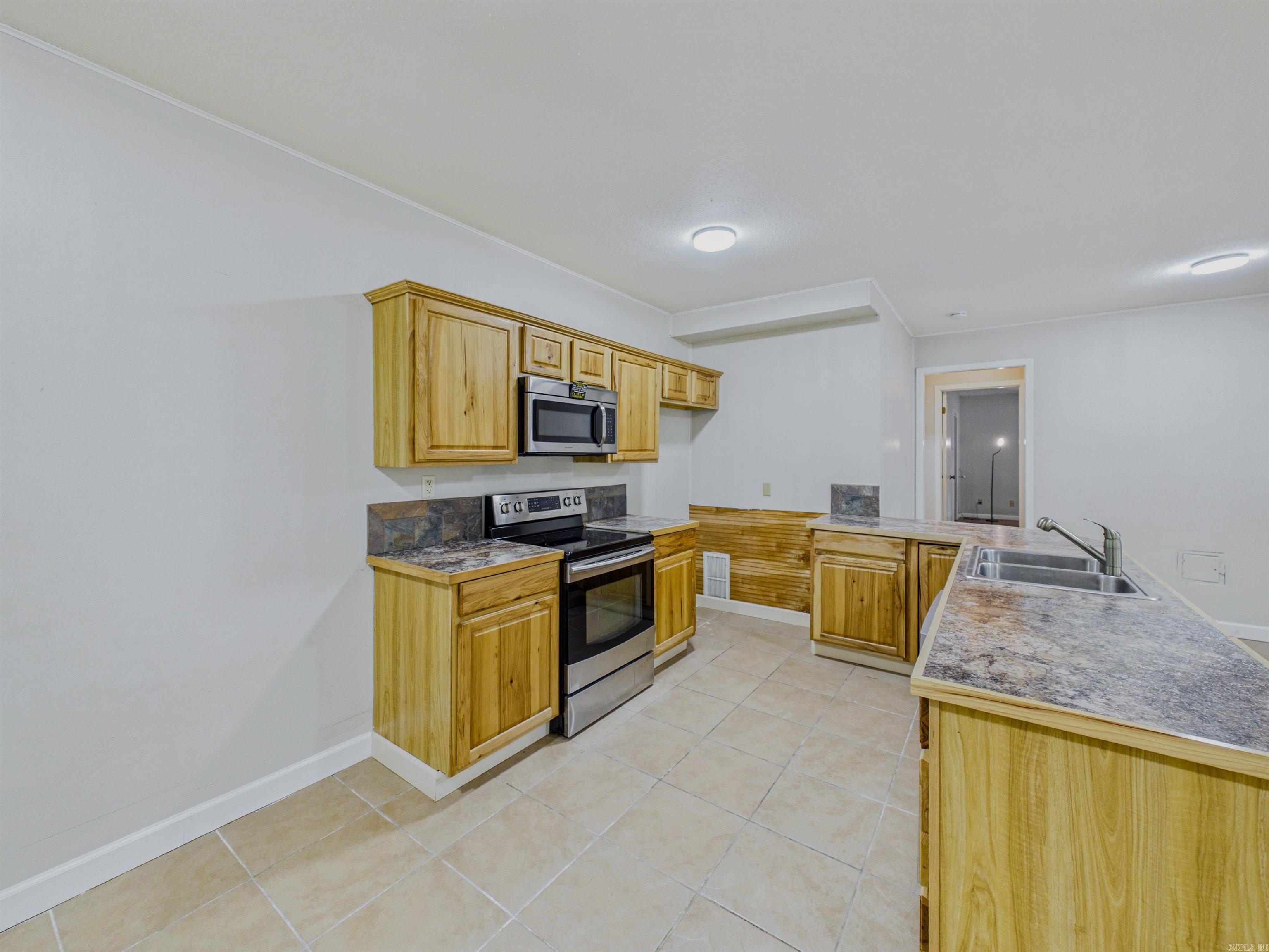 6 Castellon  Hot Springs Village, AR