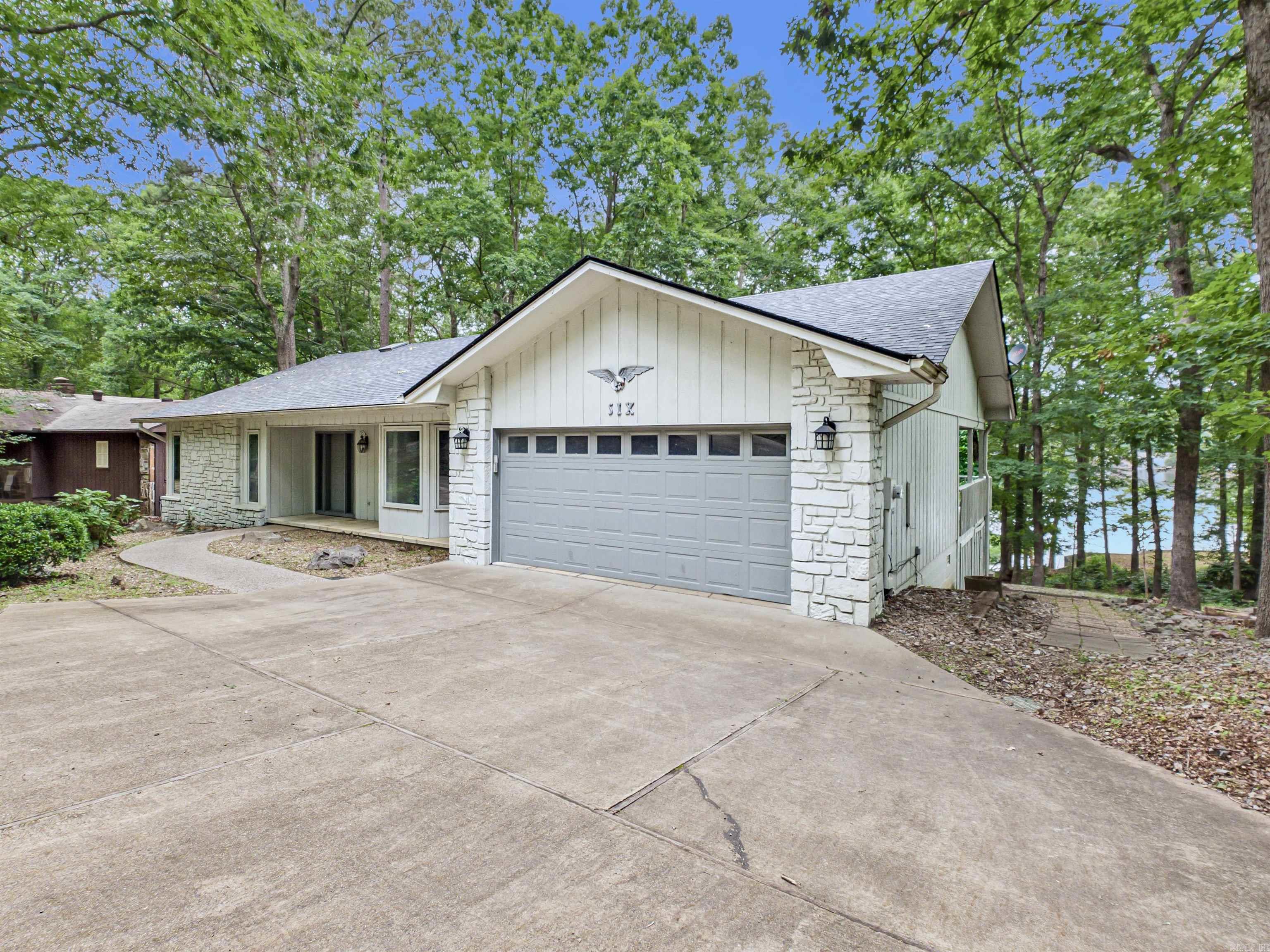 6 Castellon  Hot Springs Village, AR