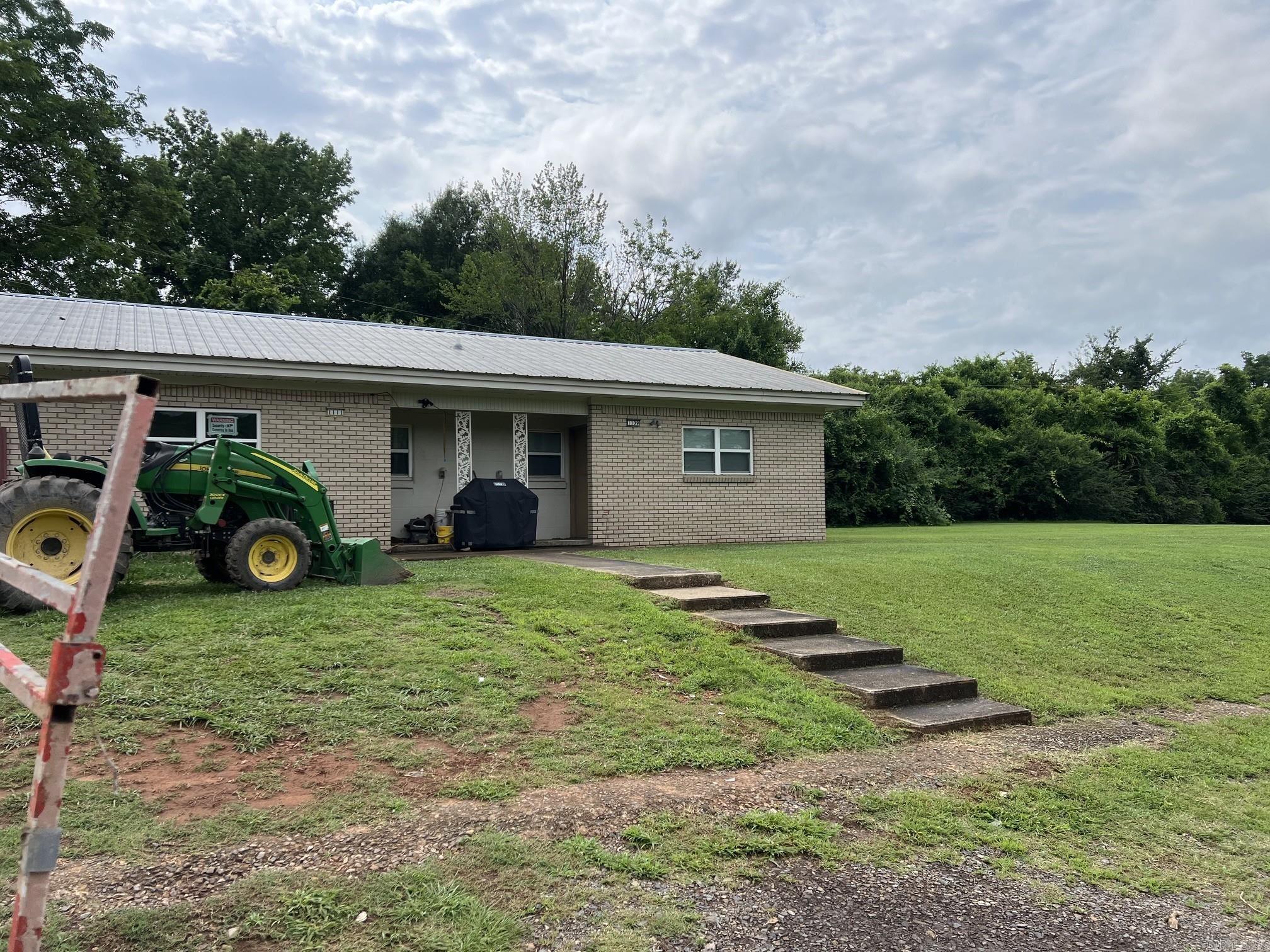1111 Weiss  Mena, AR
