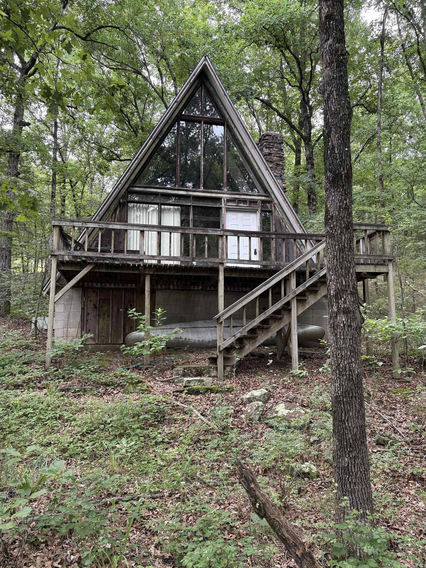 1464 PR 2704  London, AR