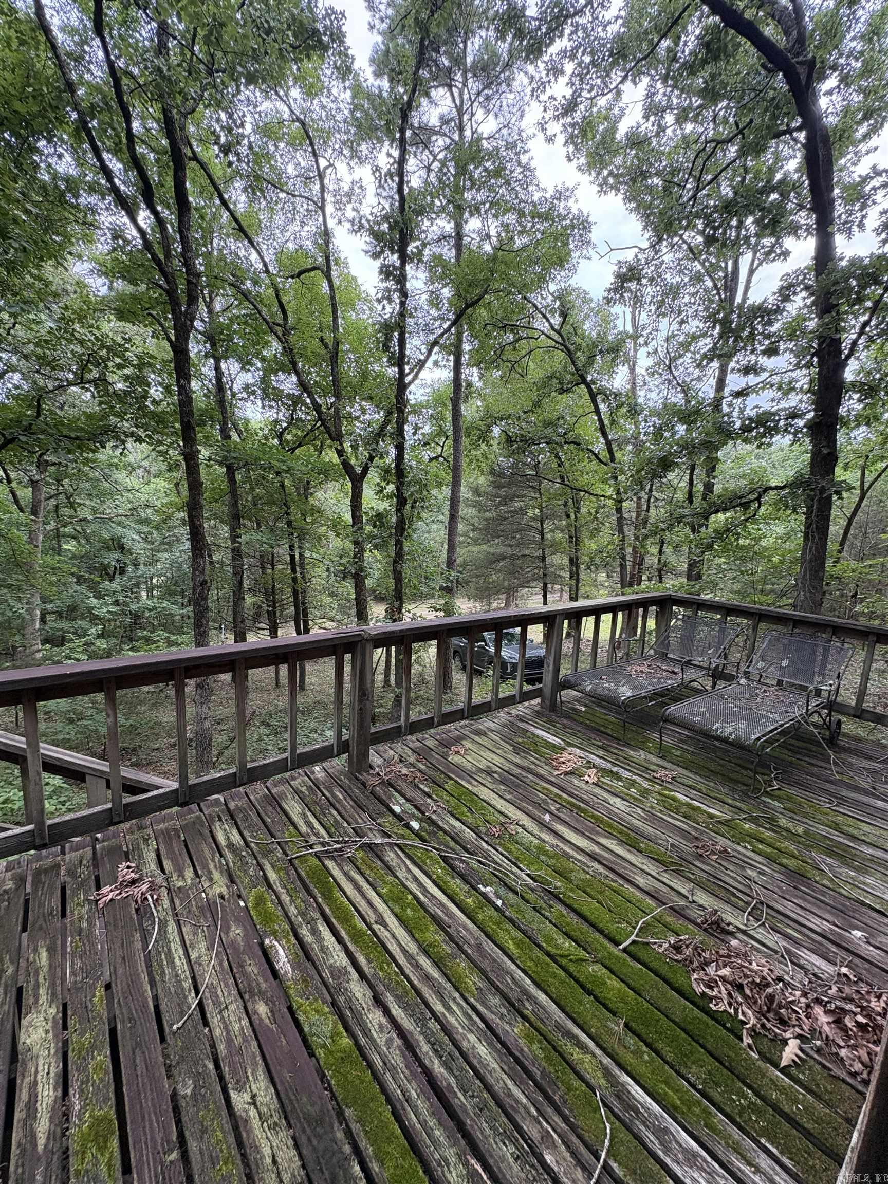 1464 PR 2704  London, AR