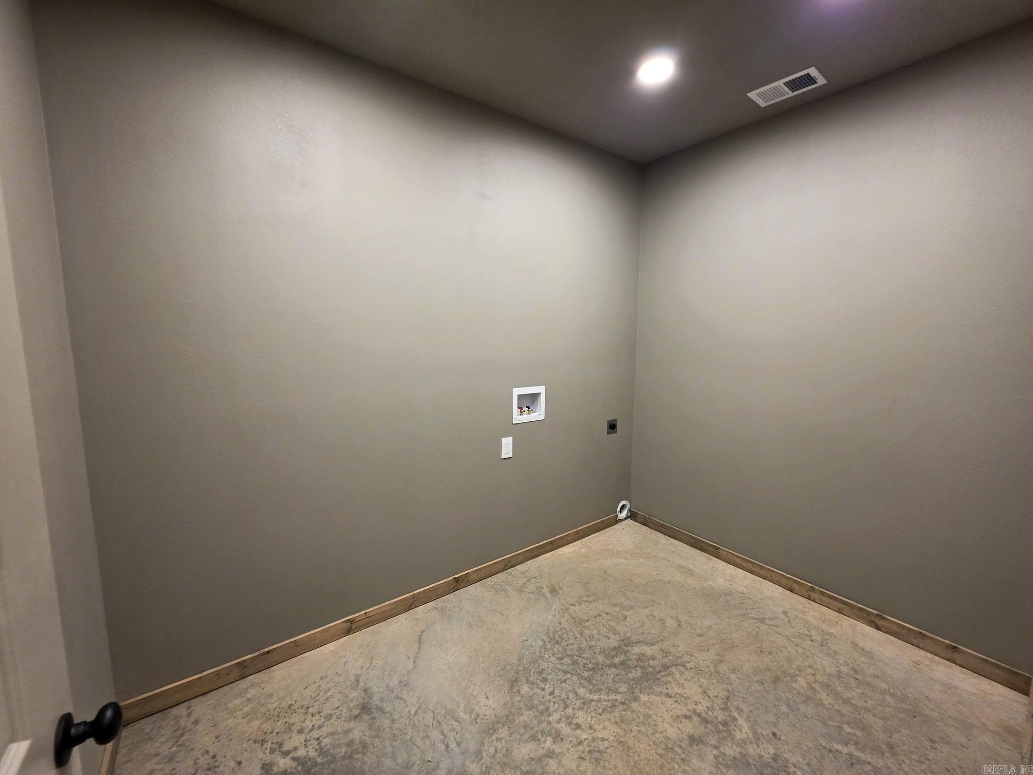 410 Olivia Dr  Newport, AR