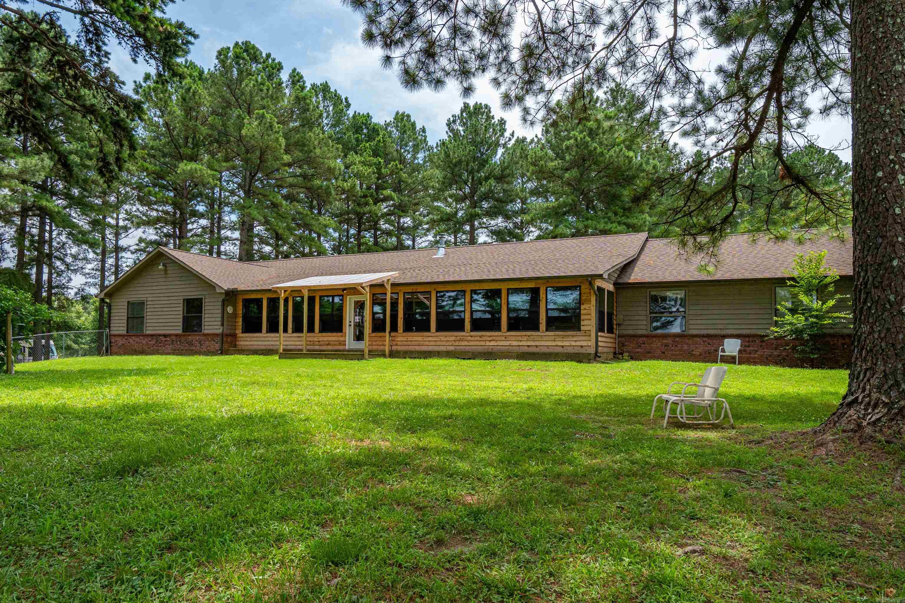 290 Mountain View  Bismarck, AR