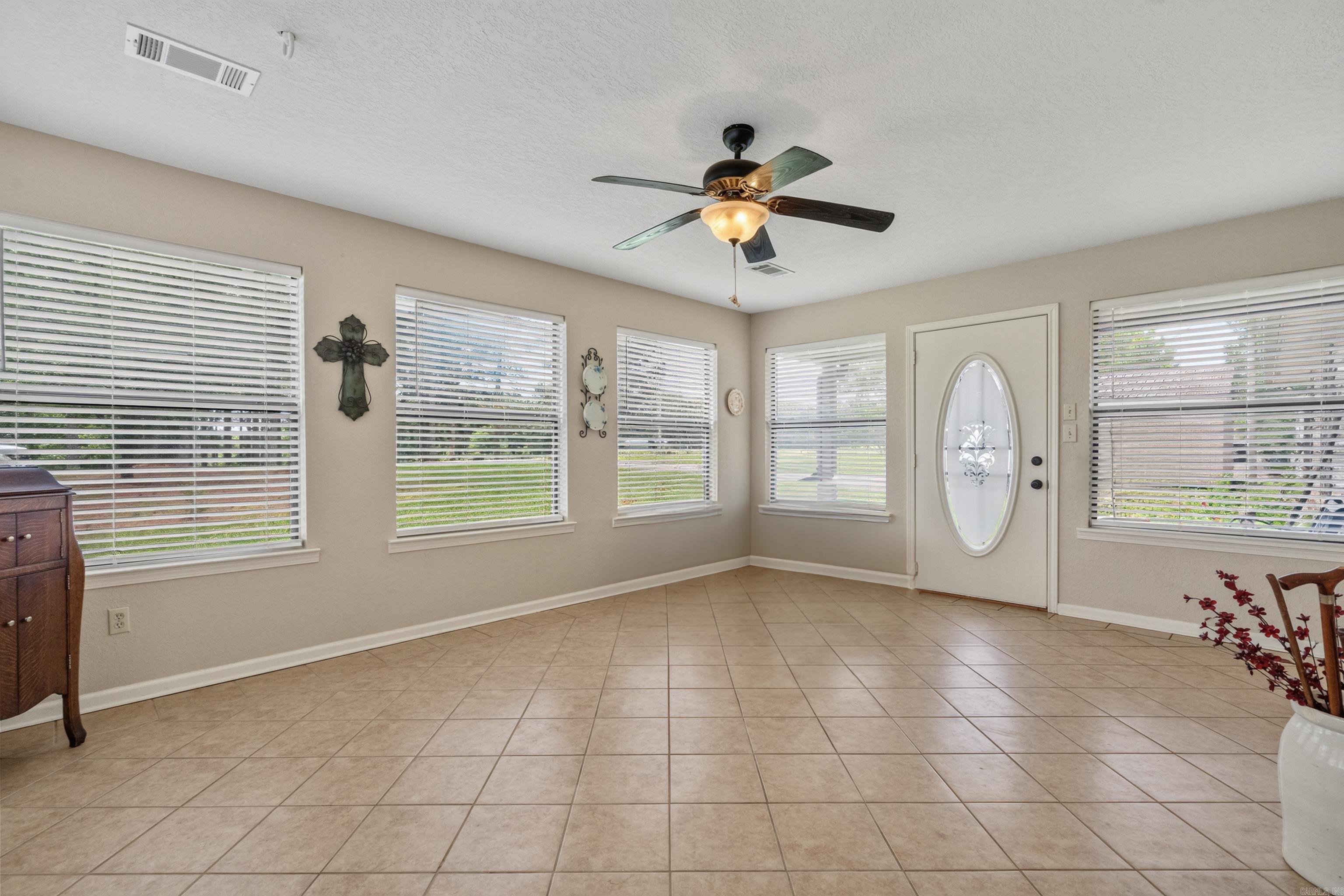 290 Mountain View  Bismarck, AR