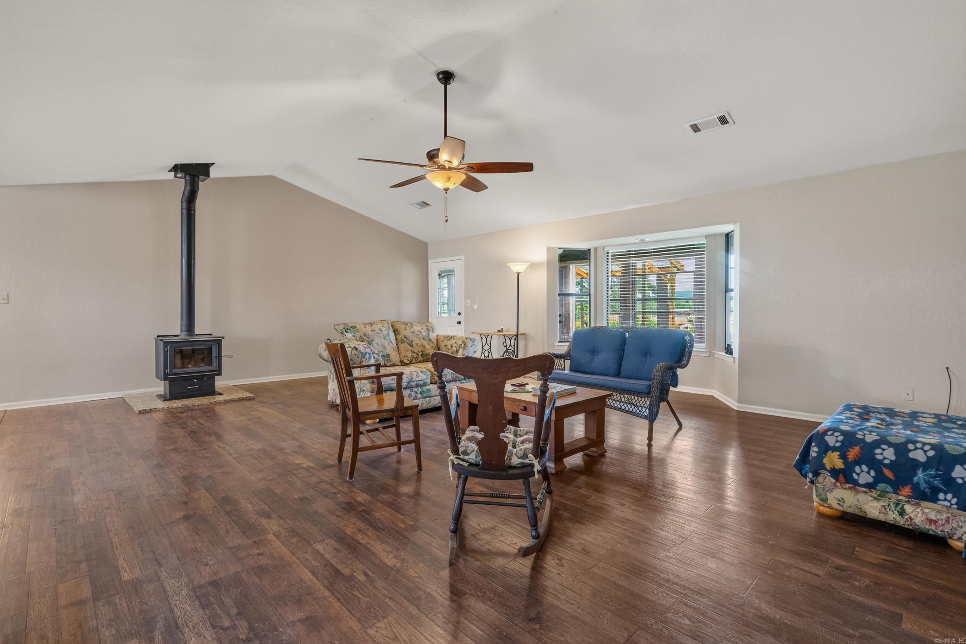 290 Mountain View  Bismarck, AR