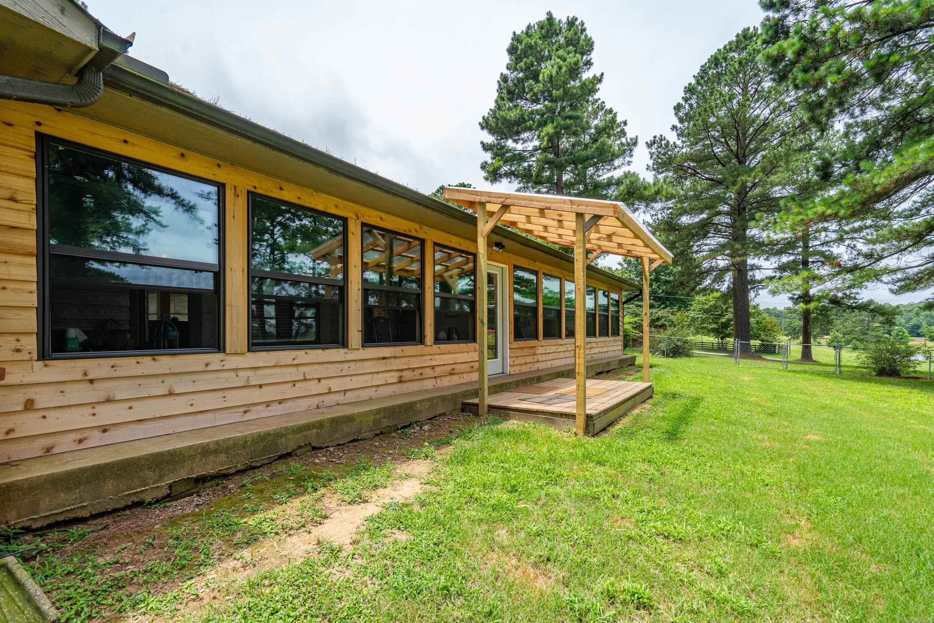 290 Mountain View  Bismarck, AR