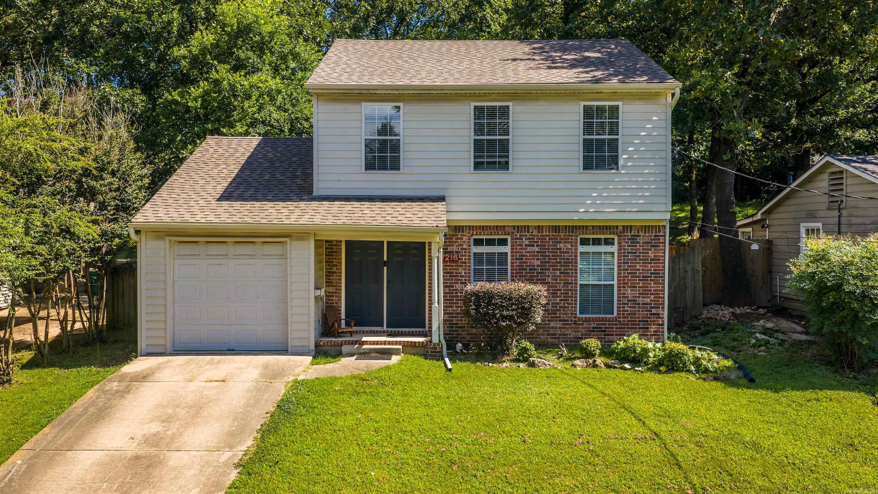 7216 N  Little Rock, AR