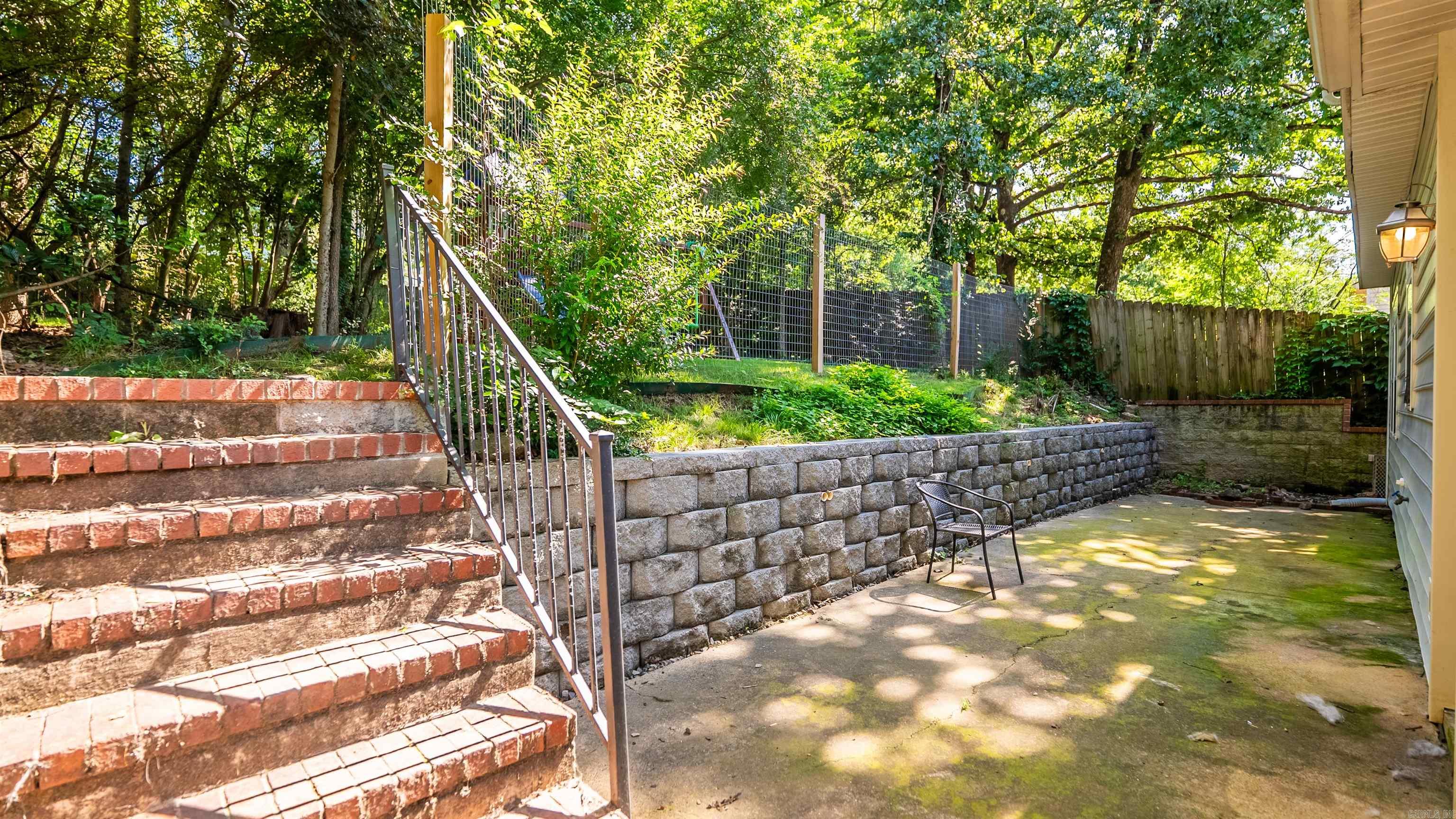 7216 N  Little Rock, AR