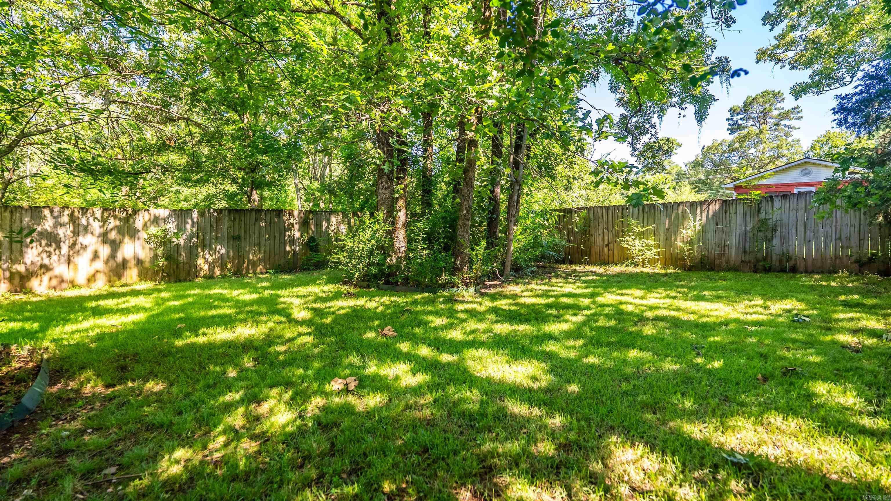 7216 N  Little Rock, AR