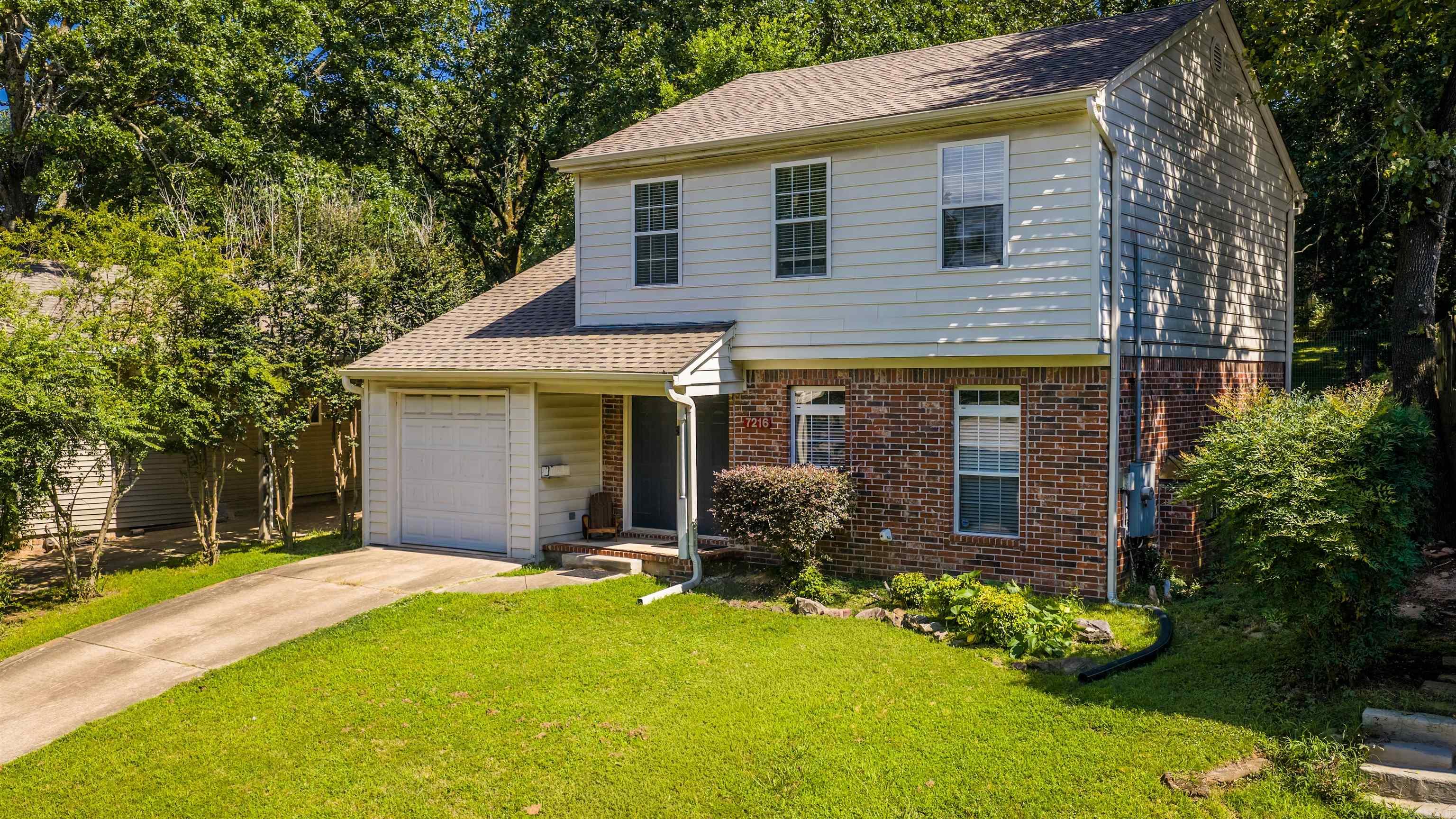 7216 N  Little Rock, AR