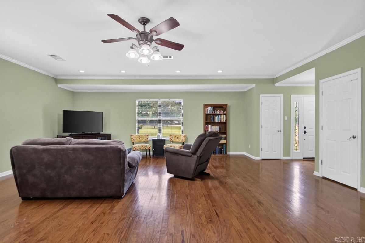 6618 Foxrun East End Dr  Mabelvale, AR