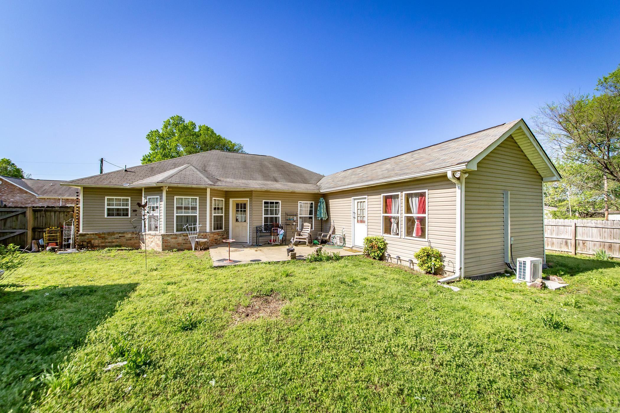 8 Cross Street Mayflower, AR 72106