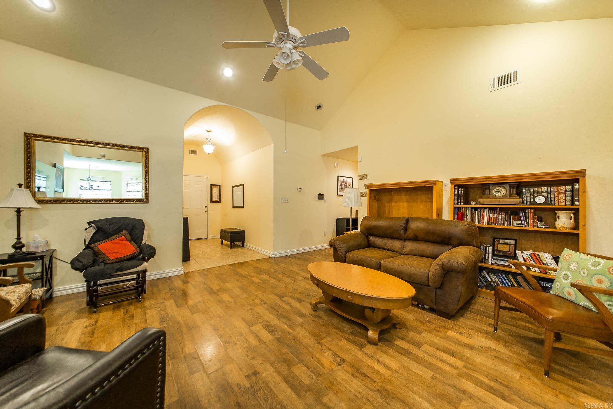 8 Cross Street Mayflower, AR 72106