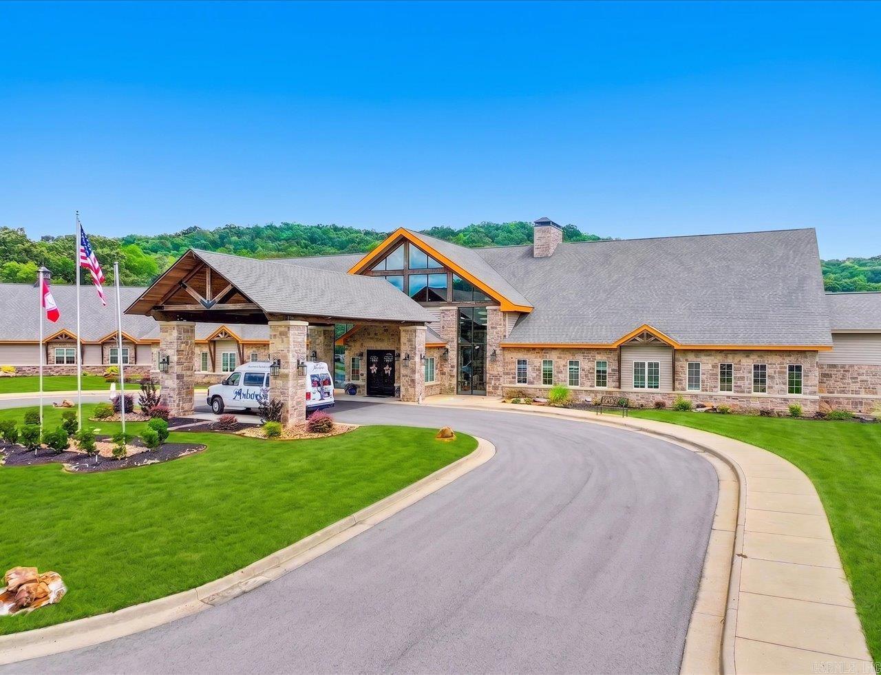 697 Bradley Cove  Russellville, AR