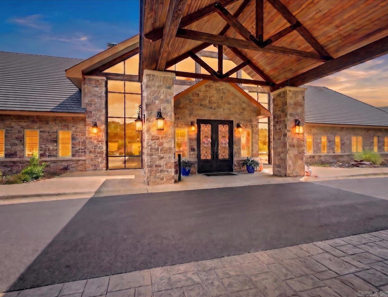 697 Bradley Cove  Russellville, AR