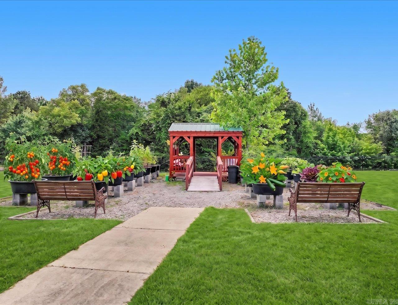 697 Bradley Cove  Russellville, AR