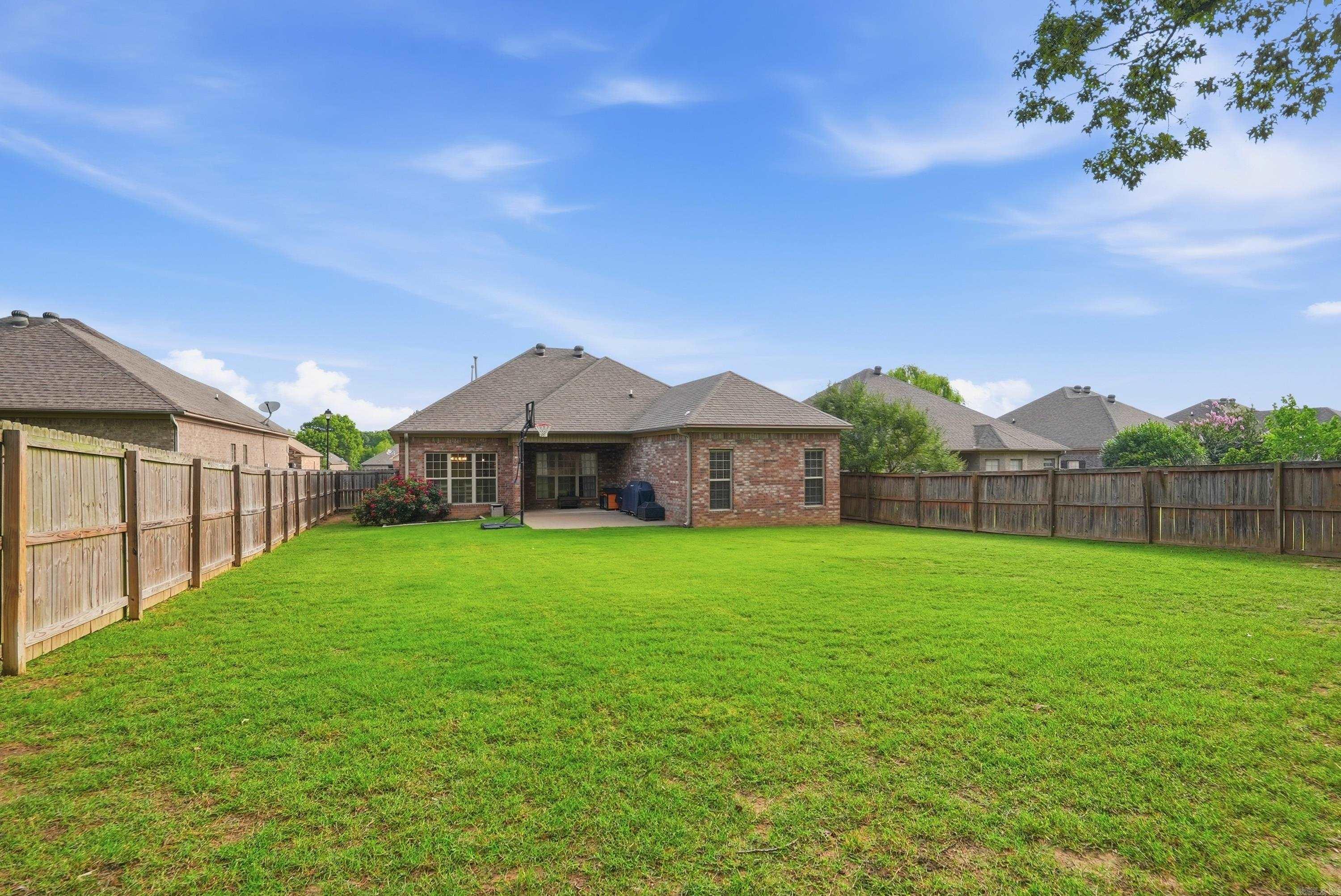 77 Oak Tree  Conway, AR
