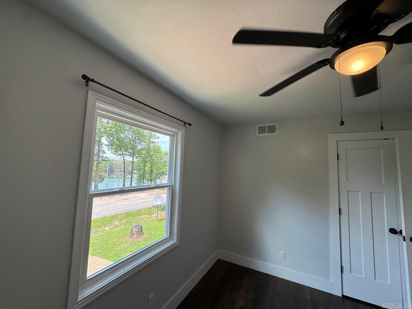 24 Wyandotte  Cherokee Village, AR