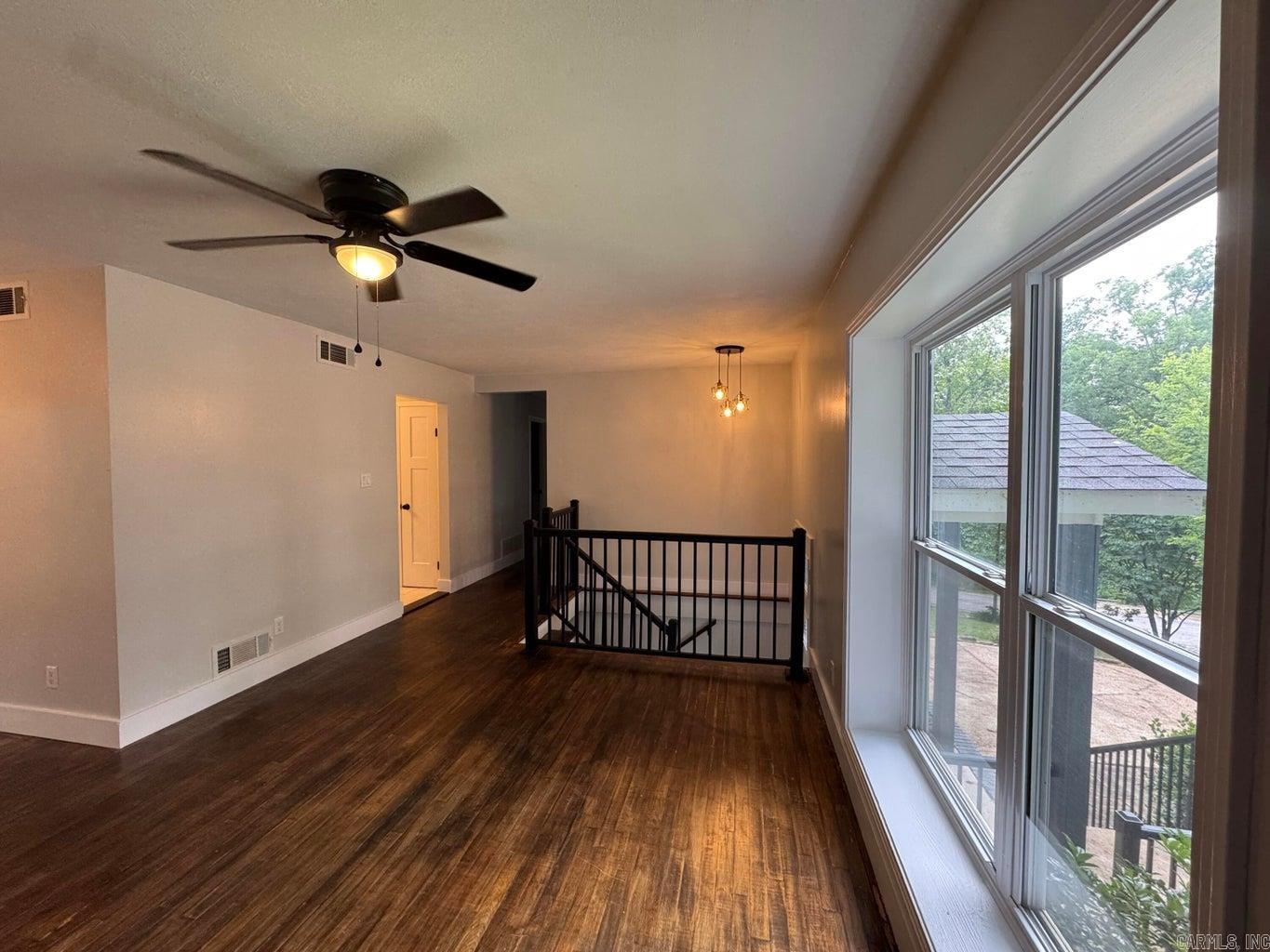 24 Wyandotte  Cherokee Village, AR