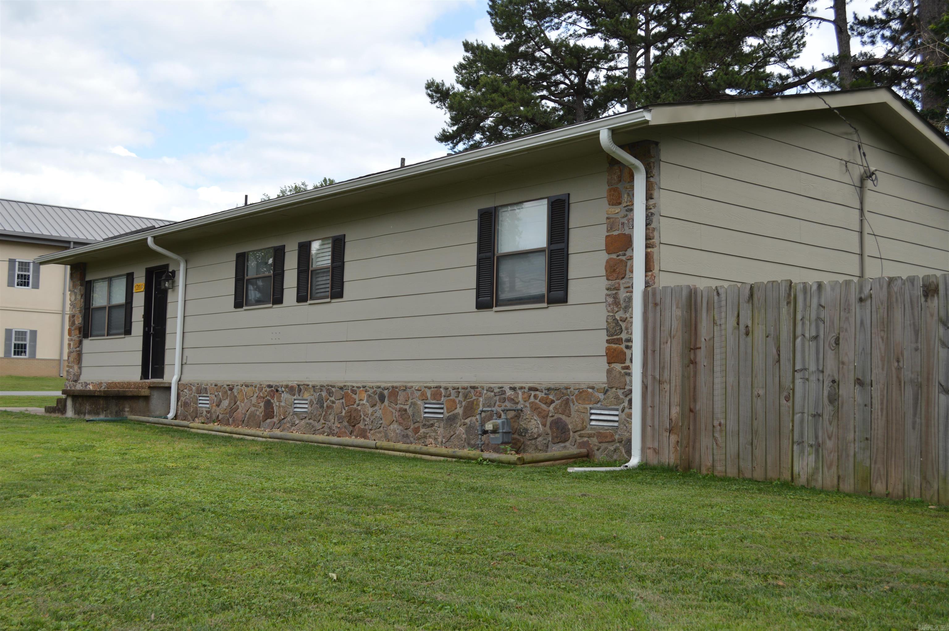 1201 W Front  Heber Springs, AR