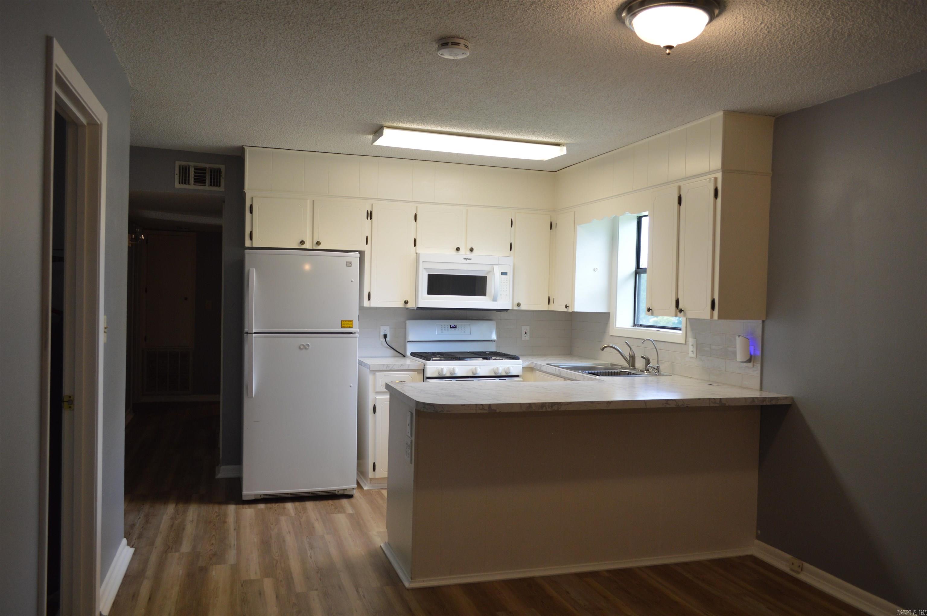 1201 W Front  Heber Springs, AR