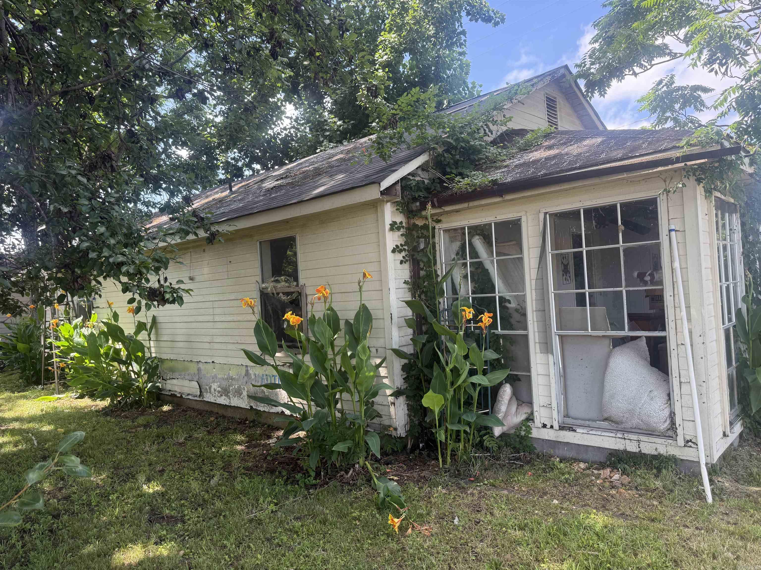 107 N Railroad  Harrisburg, AR