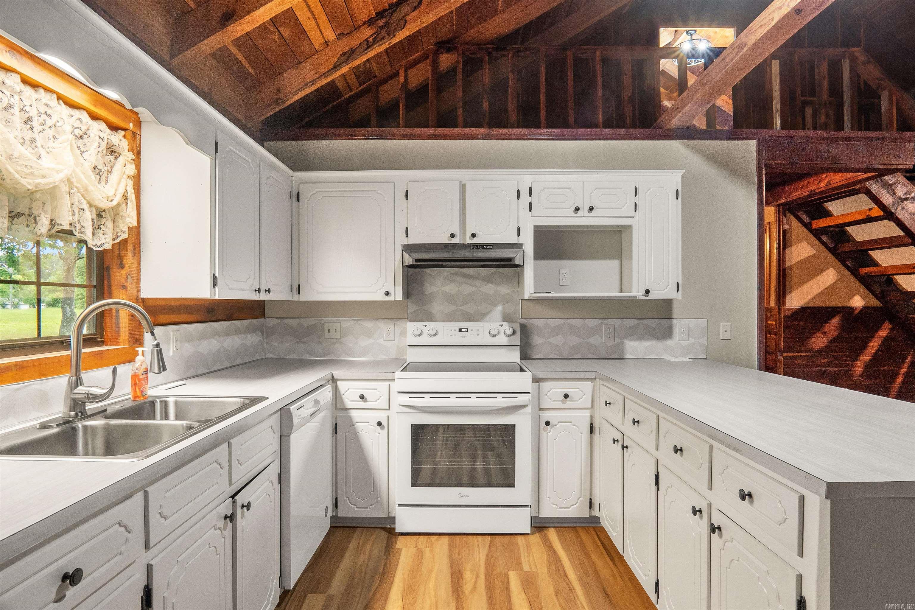619 Pickthorne  Cabot, AR