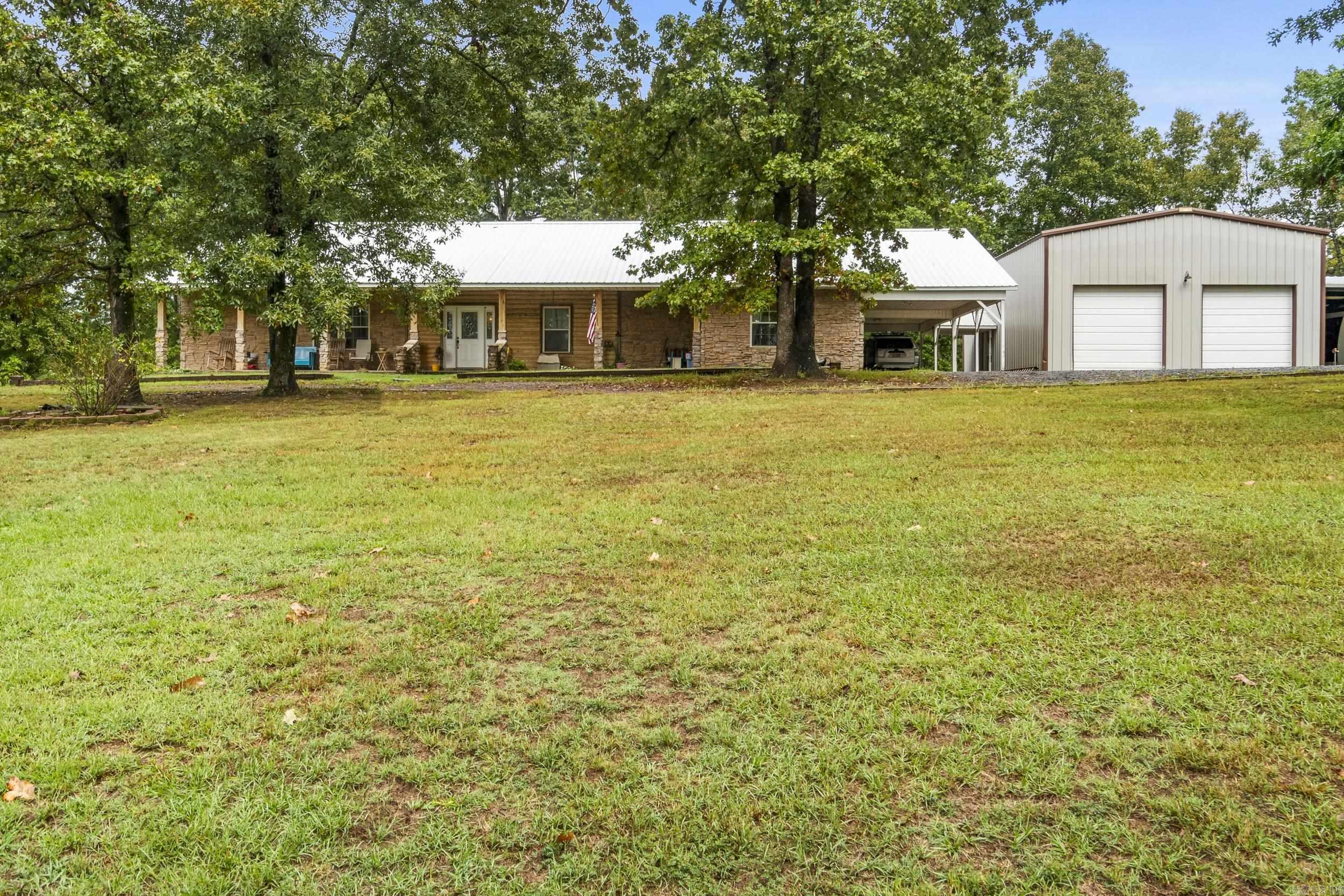 1052 Gravel Hill Road — exterior