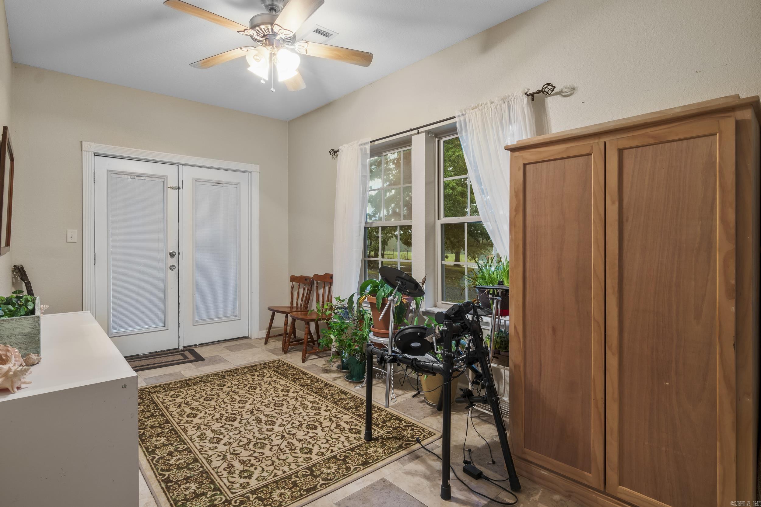 1052 Gravel Hill  Romance, AR