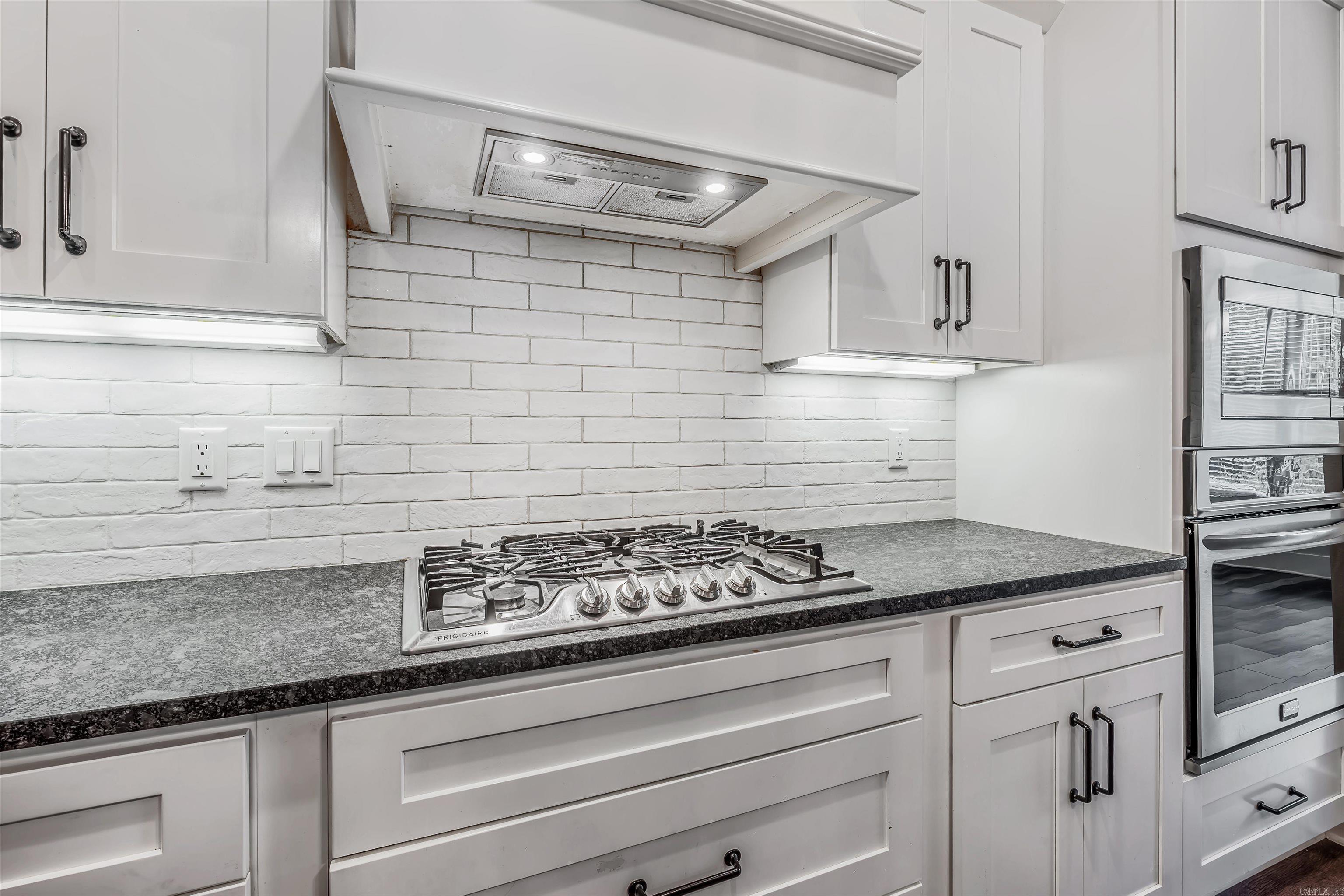 147 Ridgeview  Maumelle, AR