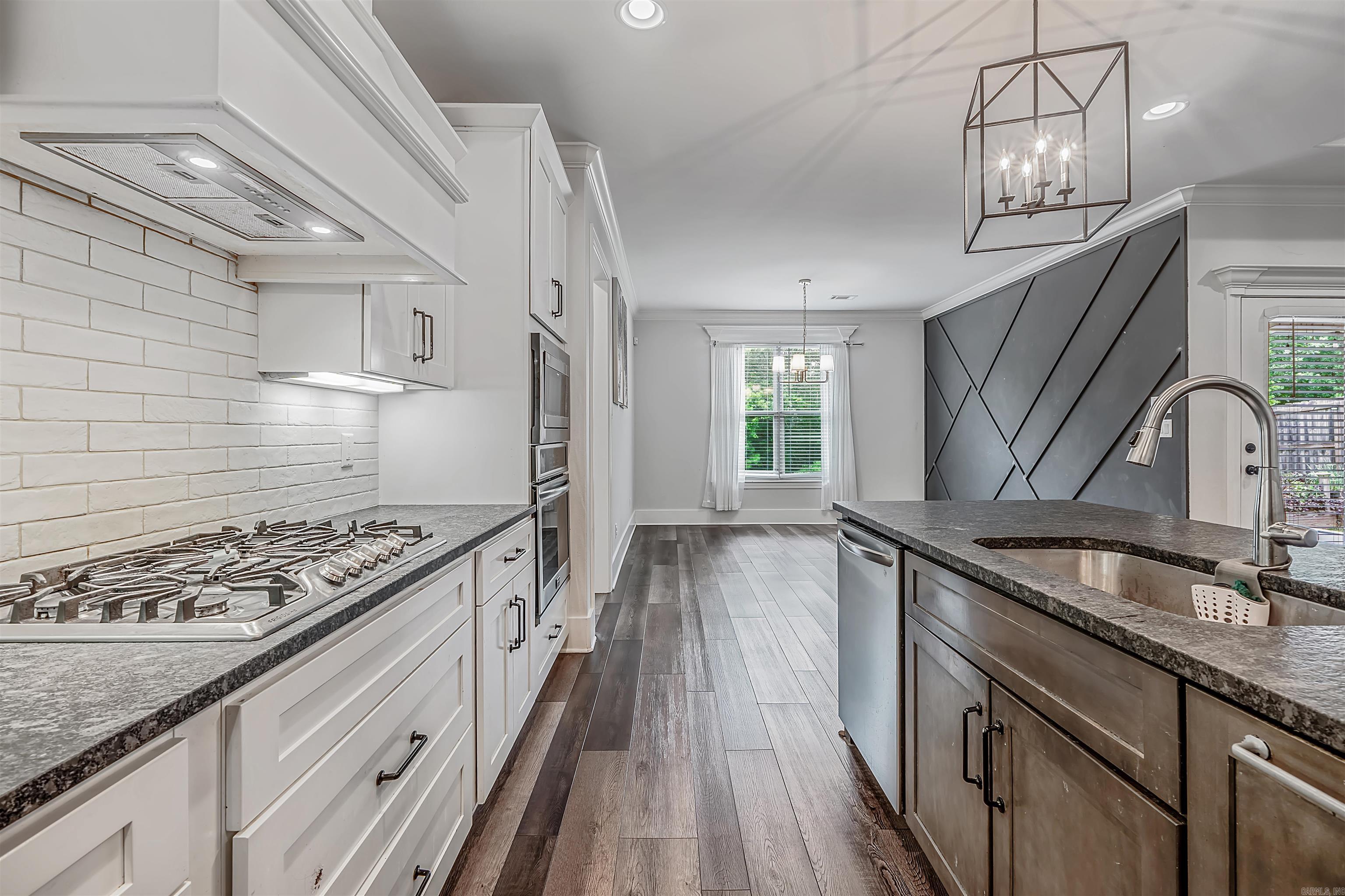 147 Ridgeview  Maumelle, AR