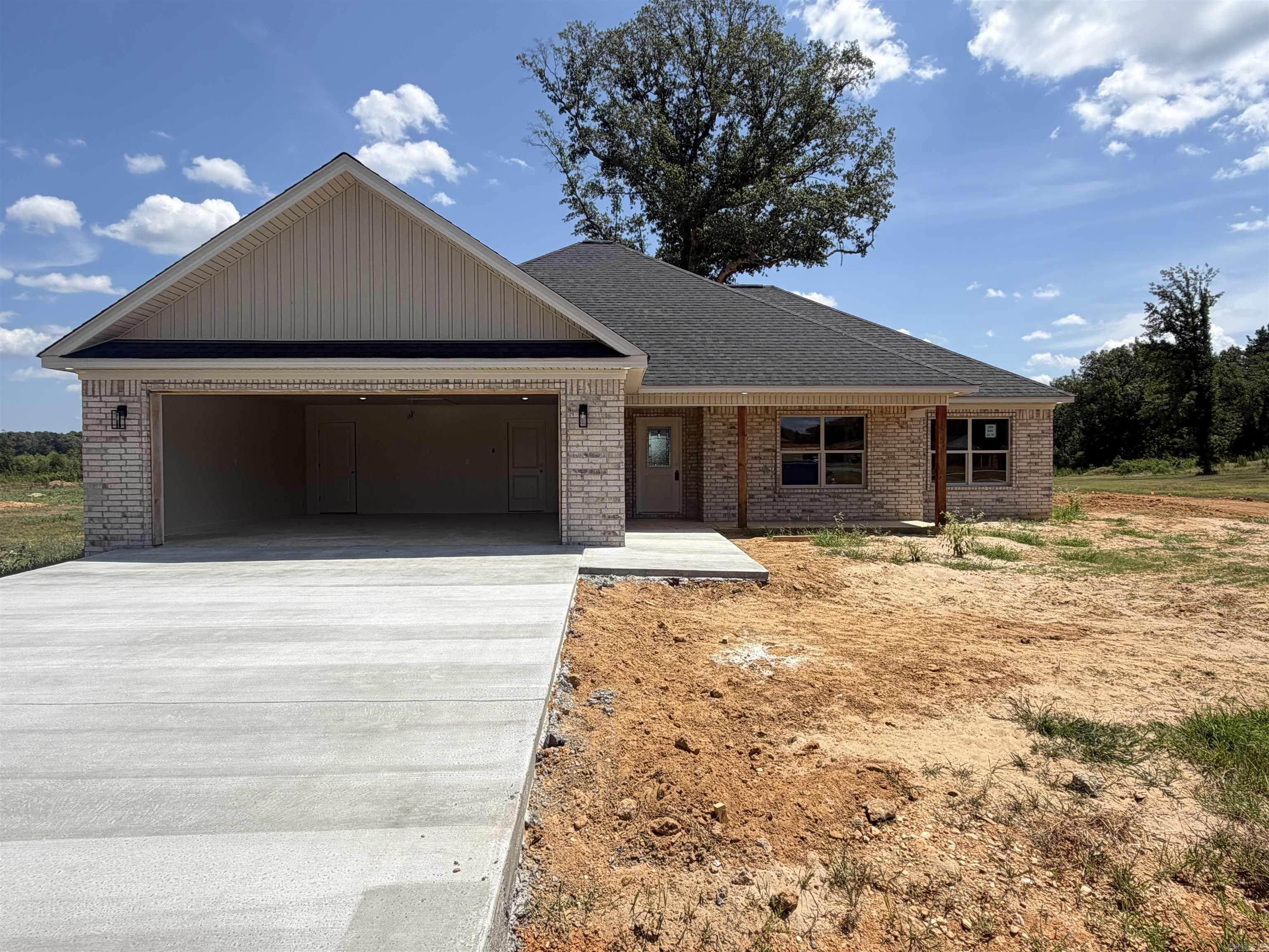 1088  Duke  Bauxite, AR