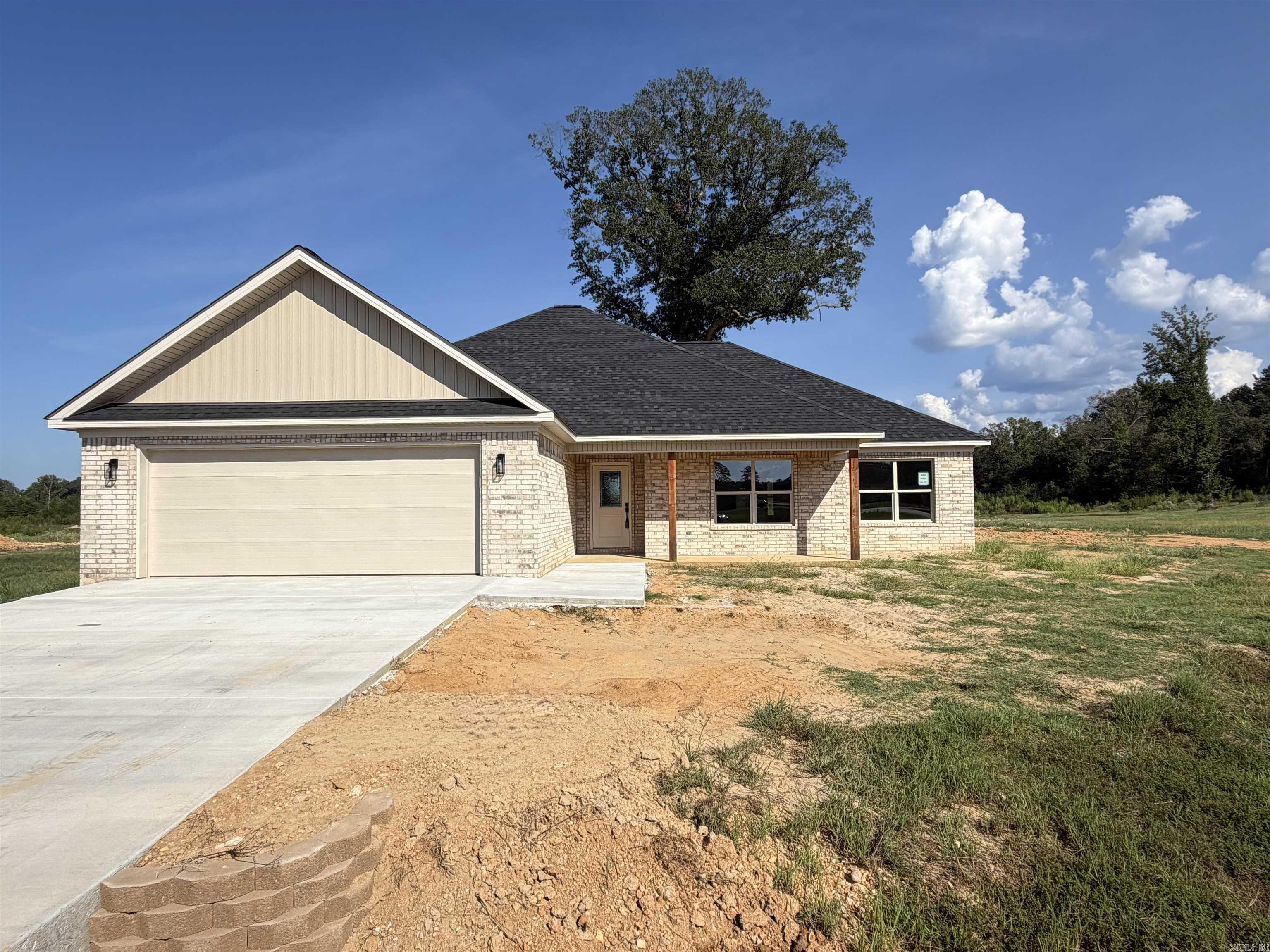1088 Duke Drive — photo 2