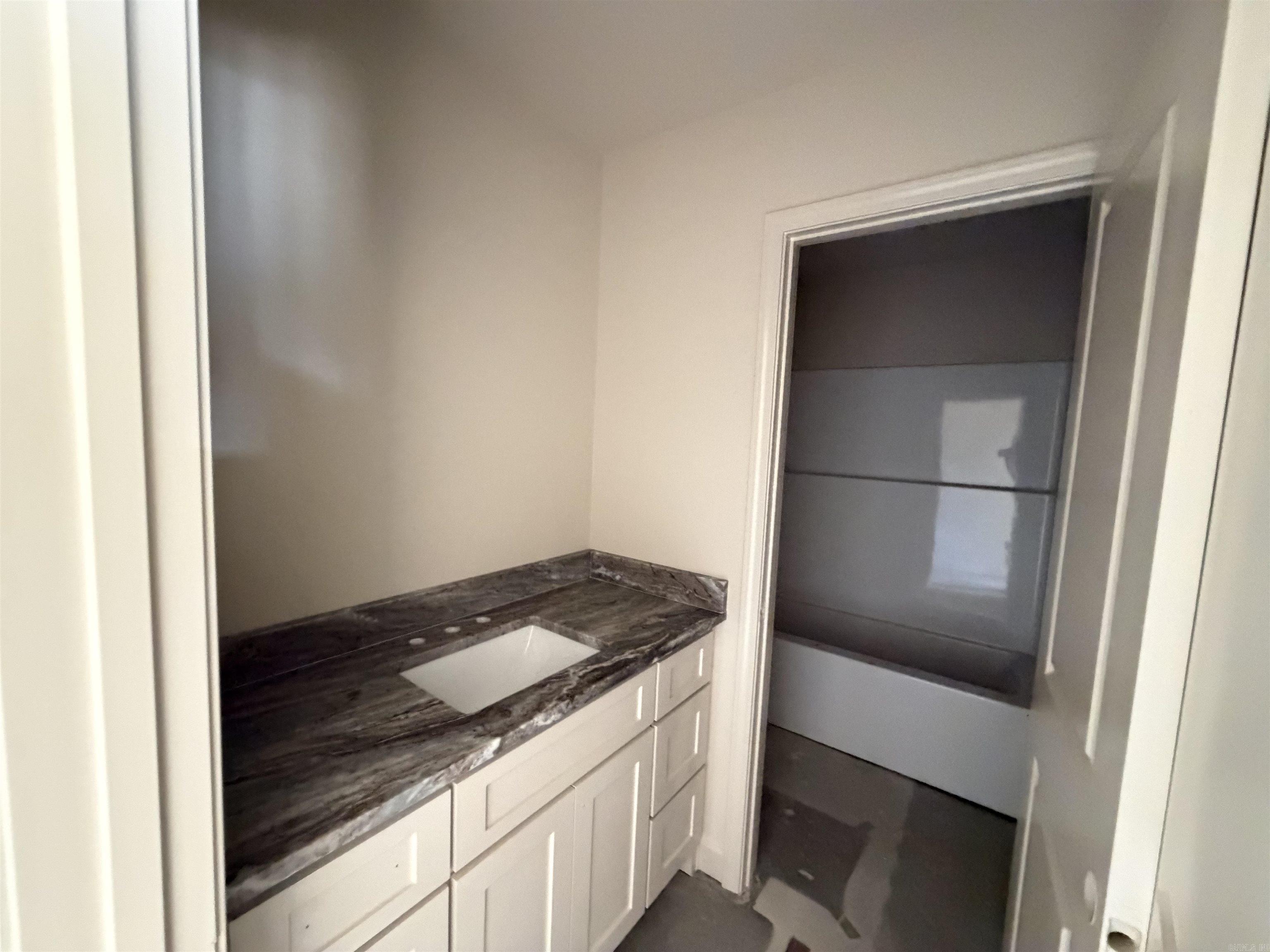1088 Duke  Bauxite, AR
