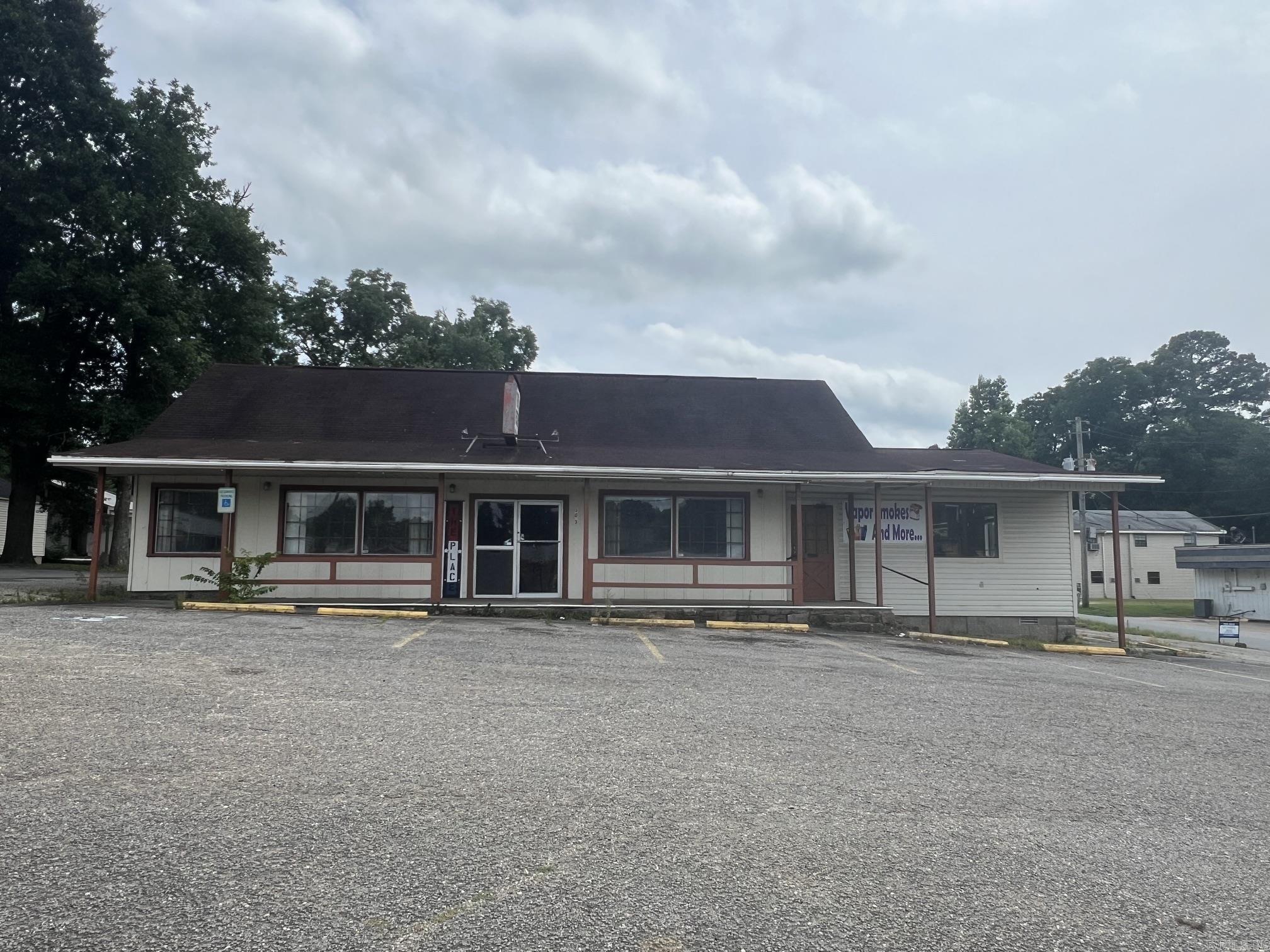903 East Page Ave  Malvern, AR