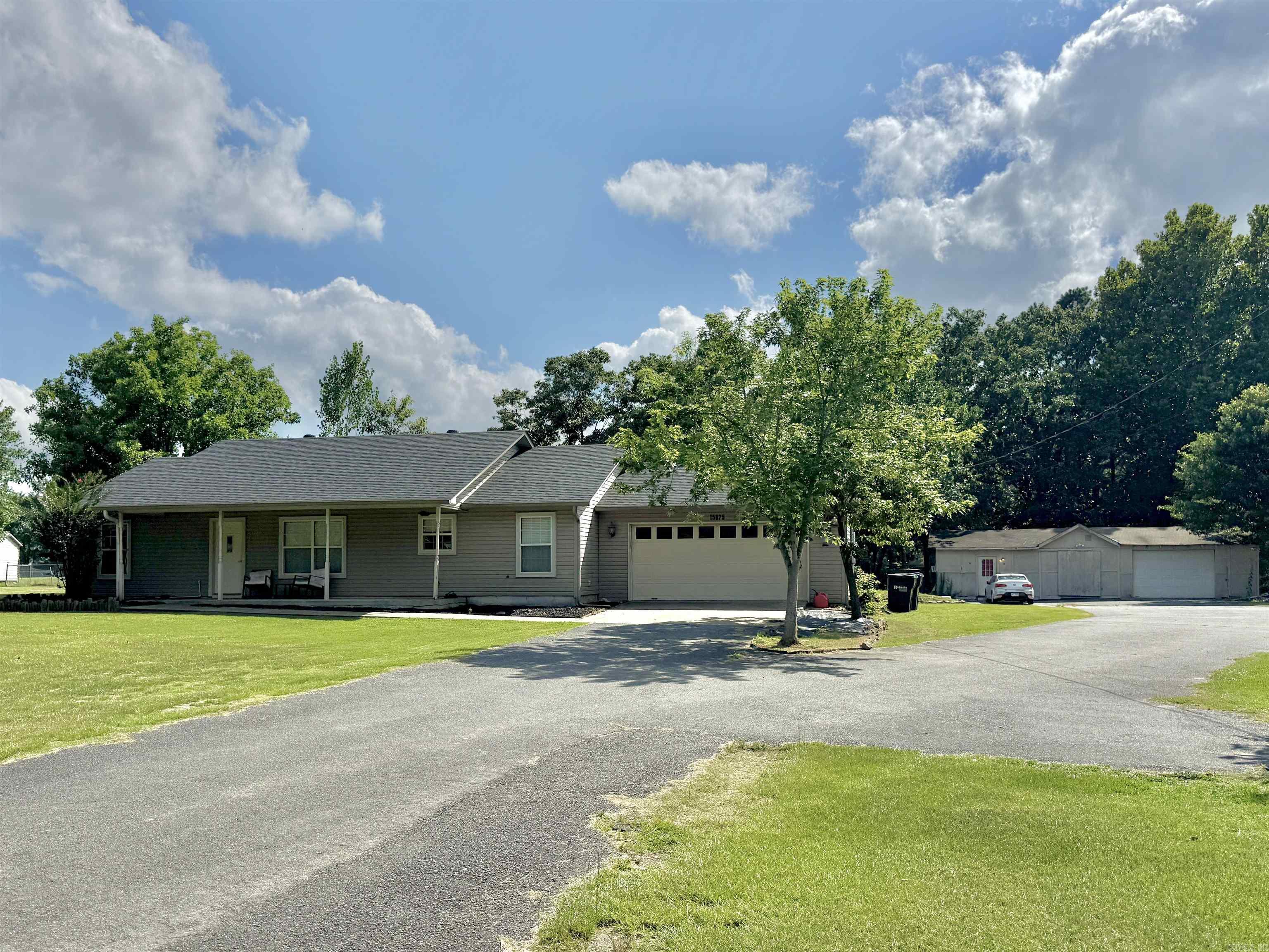 15825 Childress Road — exterior