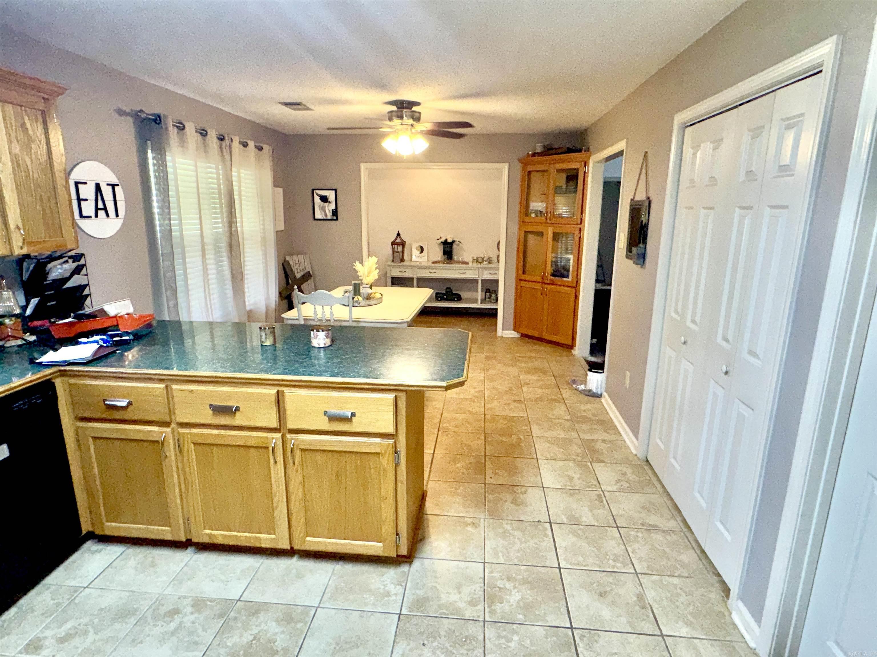 15825 Childress Road Bauxite, AR 72011
